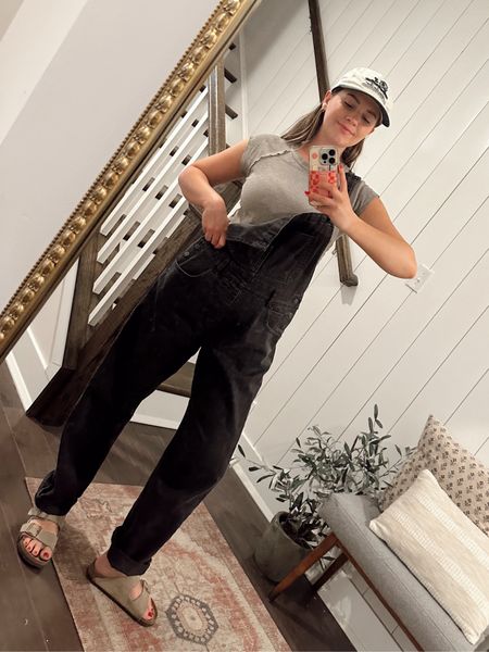 Wearing a small in the tee and medium in the overalls! 