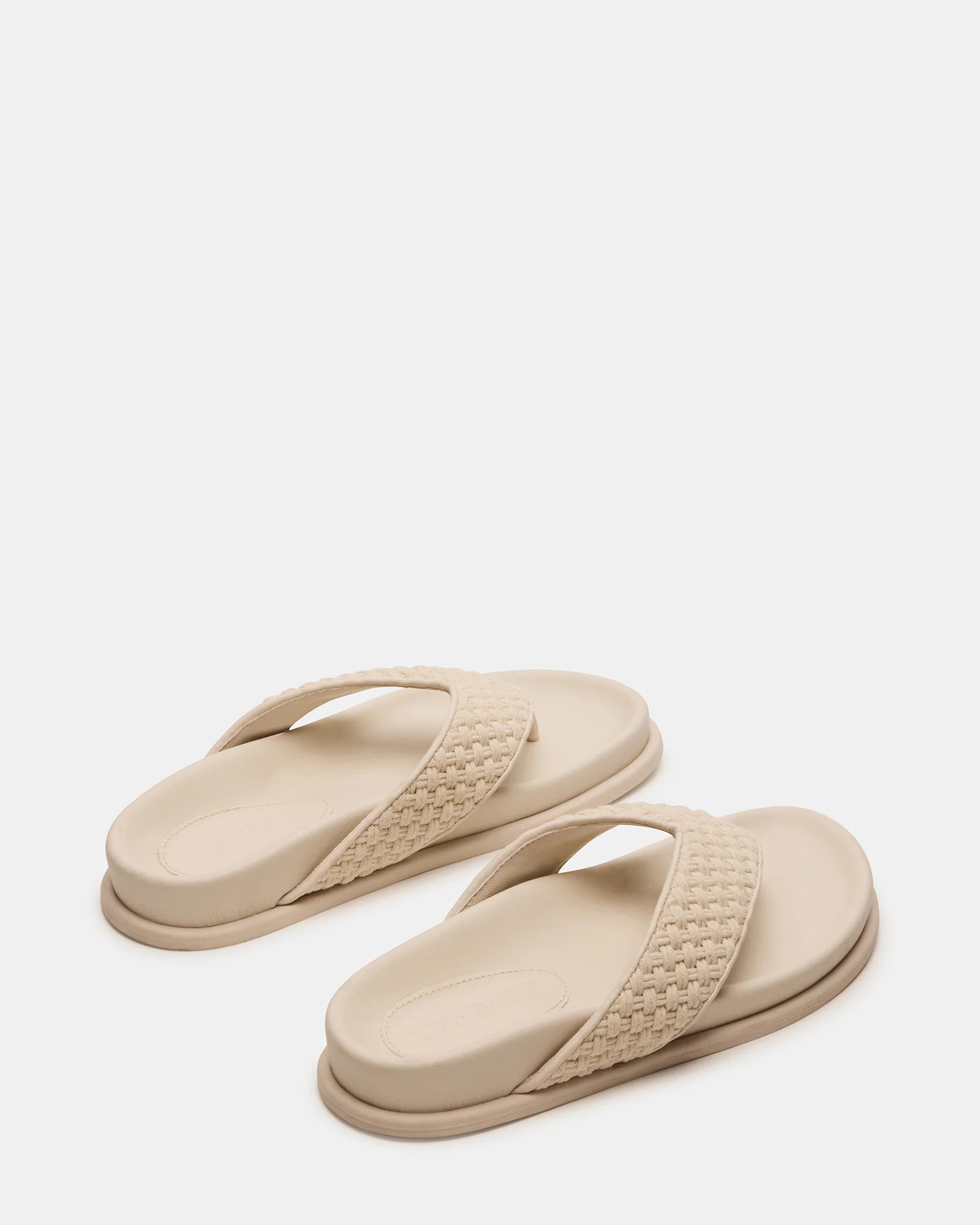 ZINNIA Bone Multi Women's Thong Footbed Sandal | Steve Madden (US)