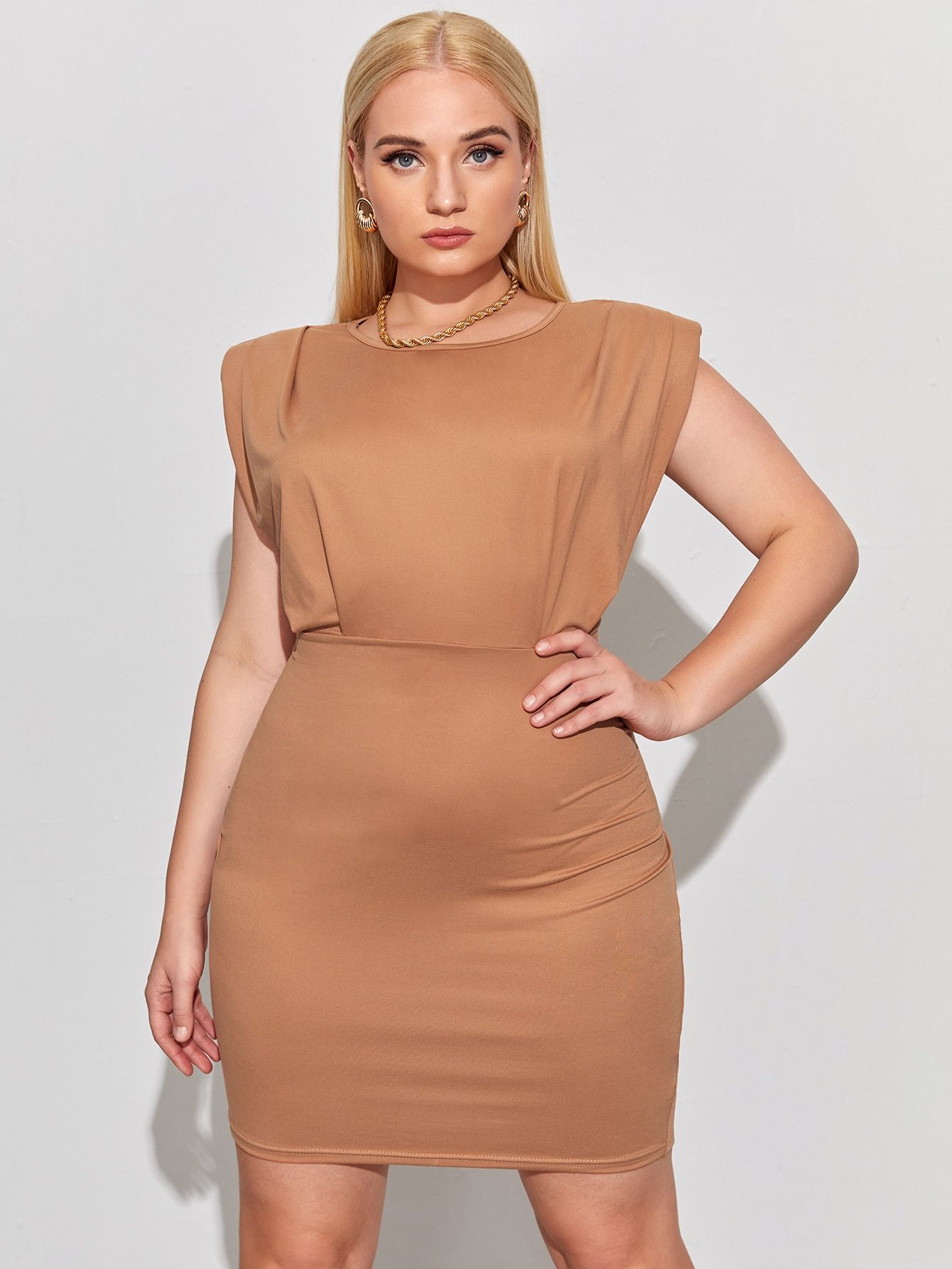 NEWPlus Solid Shoulder Pad Dress | SHEIN