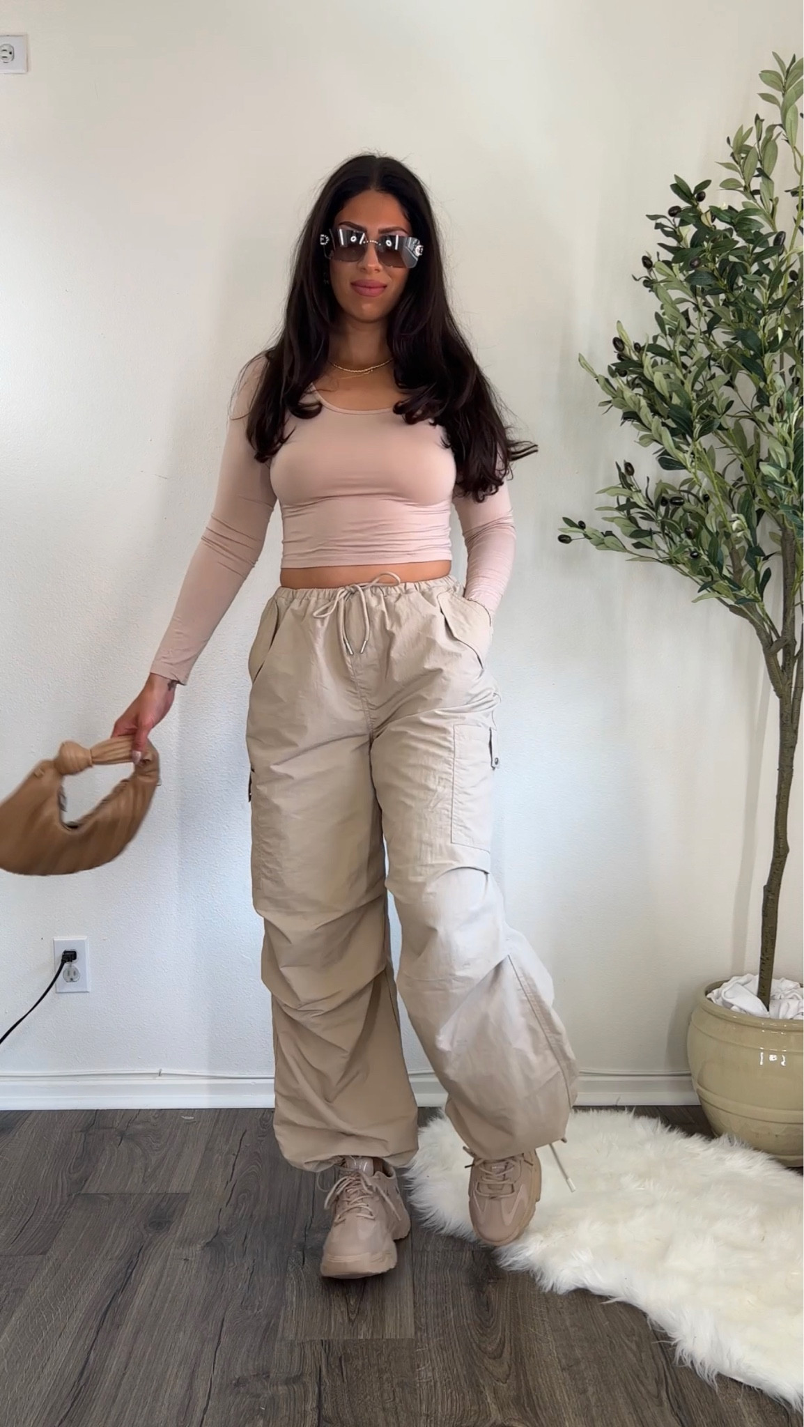 Casual outfit 
Parachute pants
Spring outfit 

#LTKunder50 #LTKFind #LTKstyletip
