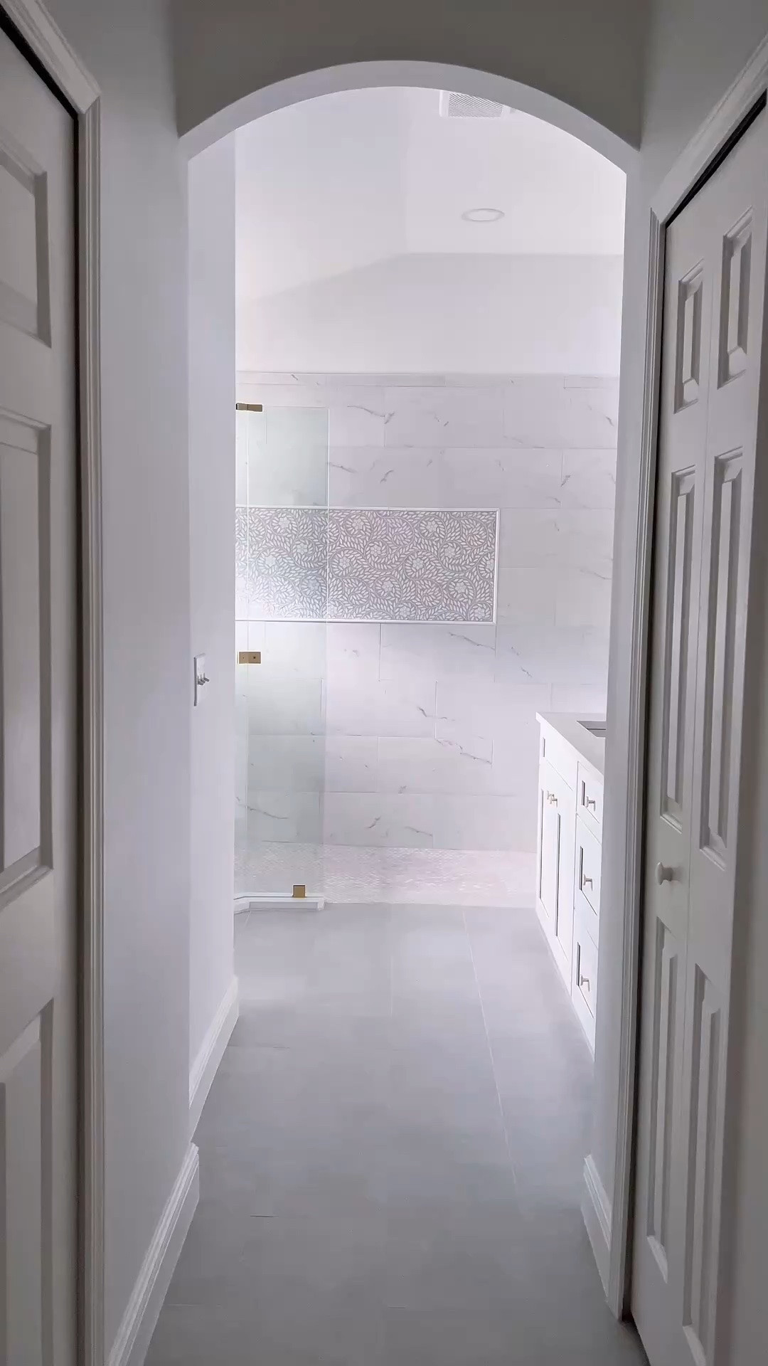I wanted to show the progress of my master bathroom and share the hardware and light fixtures I picked out.

Definitely a modern farmhouse vibe.

Looking forward to decorating asap!

#LTKSeasonal #LTKOver40 #LTKgrwm #LTKselfcare #LTKstorytime #LTKvlog #LTKU #LTKHome