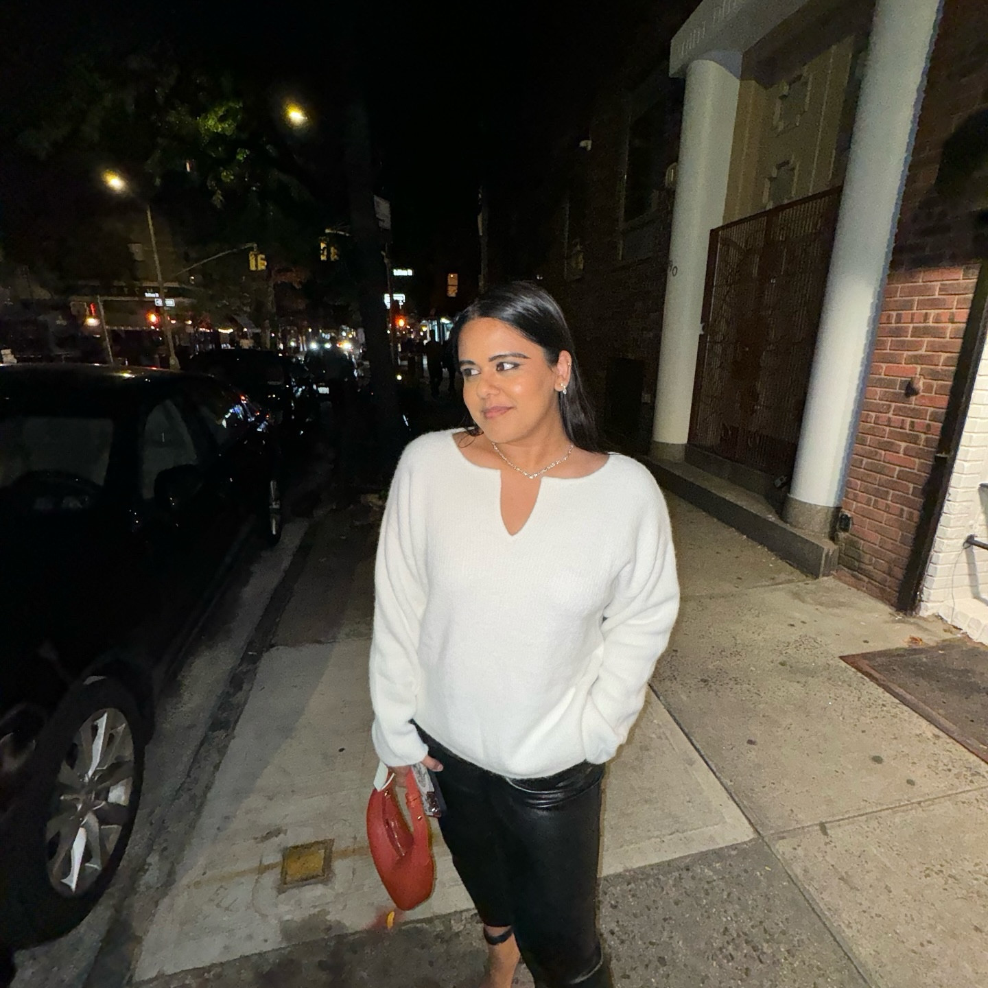 I call this cozy chic 

I wore this black and white OOTN for date night. I’m always trying to find midsize pieces that make me feel comfortable and that make me look good

Top: size L
Bottom: 10

#LTKStyleTip #LTKTravel #LTKMidsize