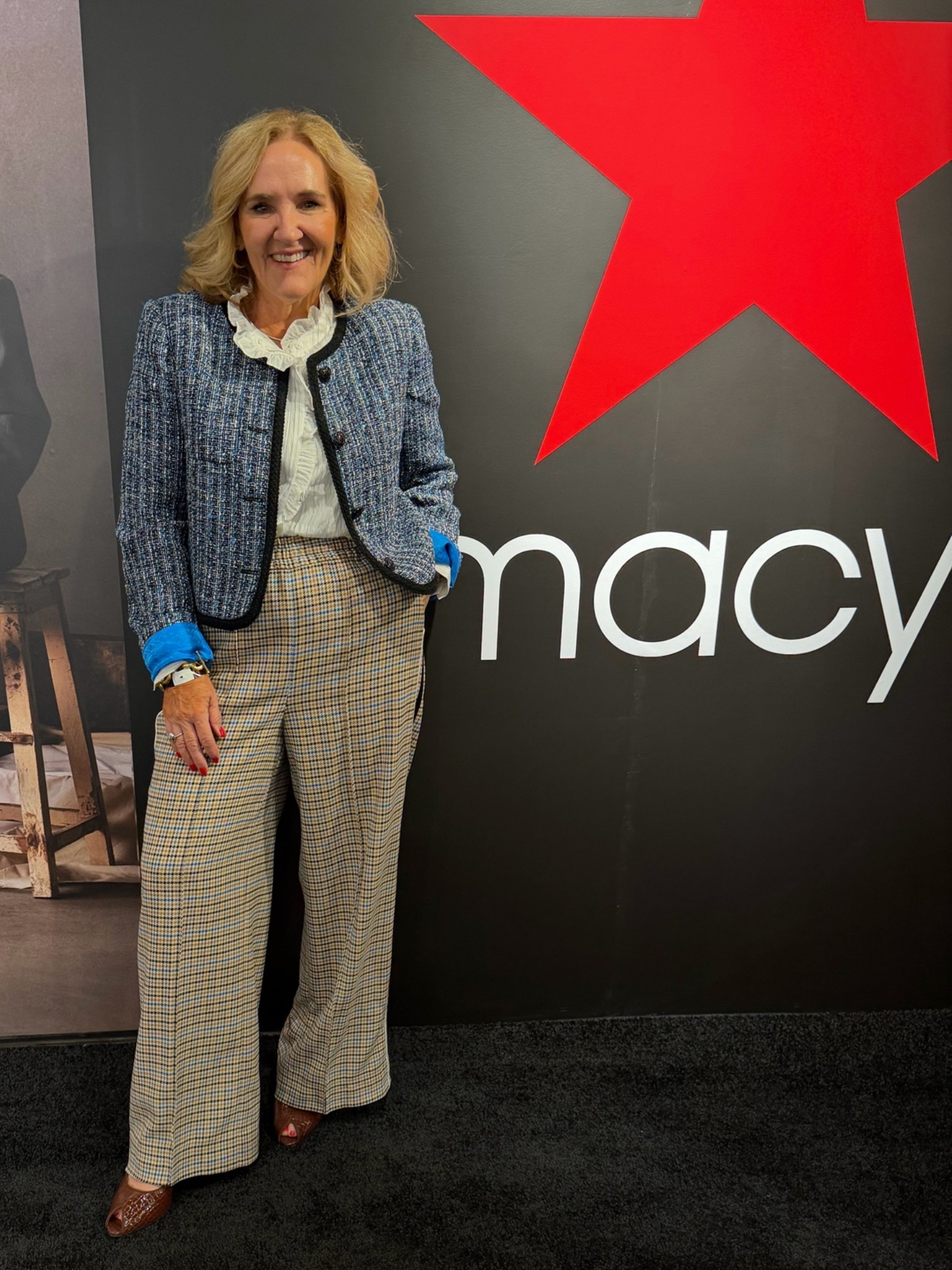 I’ve always loved print mixing. Well, I’m calling this plaid mixing. 
Jacket size 10 
Pants are a pull on plaid track pant size medium and I hemmed them 3”
White blouse size medium

#LTKOver40 #LTKNYFW #LTKWorkwear