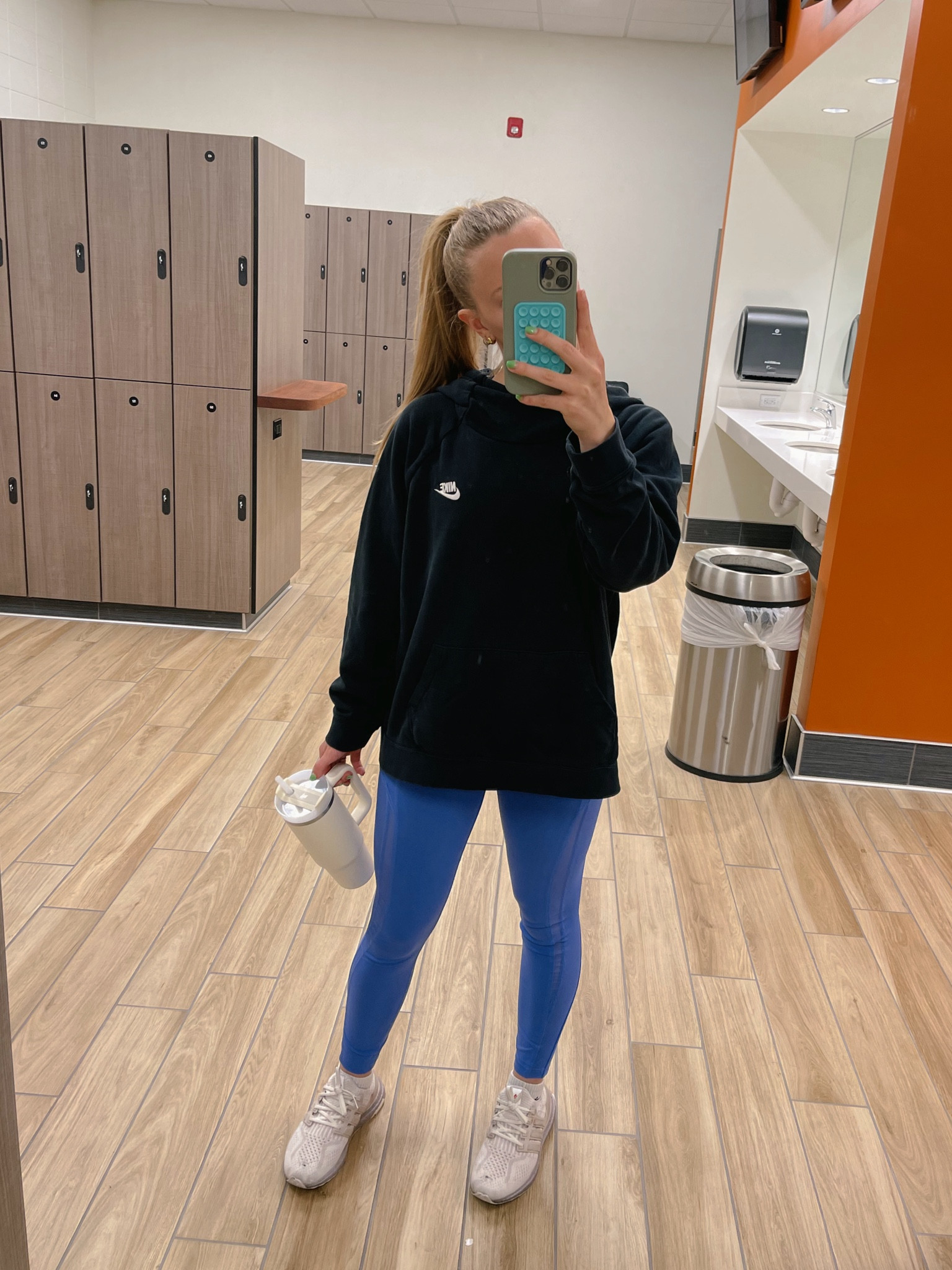Rainy day fit for the gym🌧️

Gym outfit, workout outfit, weightlifting outfit, cardio outfit

#LTKActive #LTKstyletip #LTKfitness