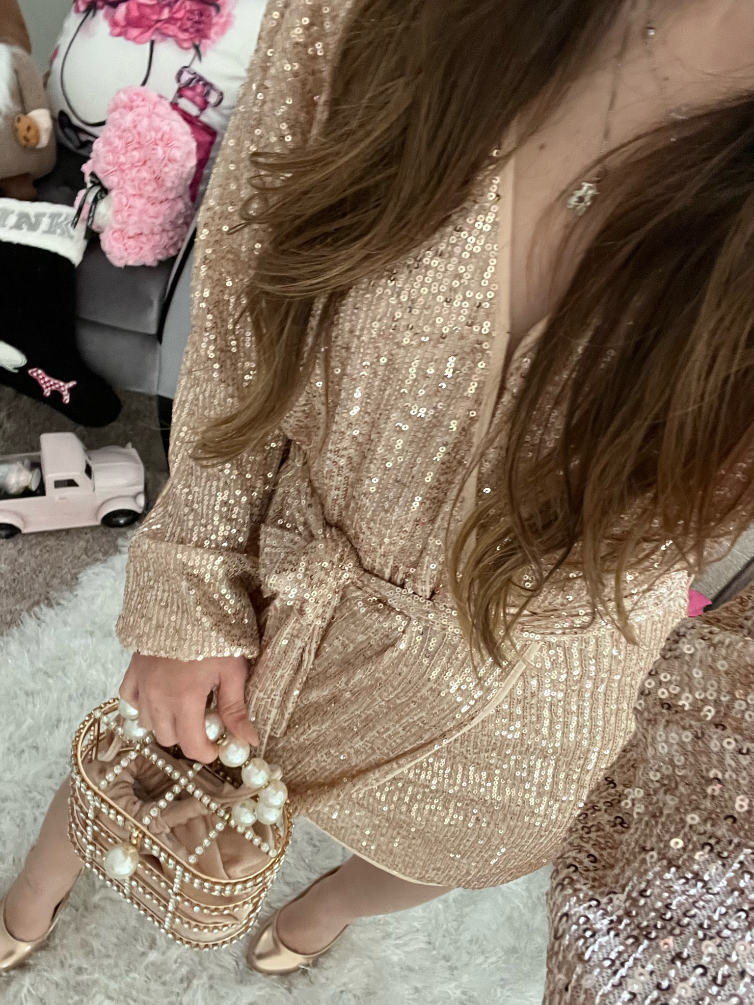 New years eve dress, rose gold sequin dress pair with heels and this pearl rhinestone purse handbag. Xoxo, Lauren 

#LTKfindsunder100 #LTKHoliday #LTKparties