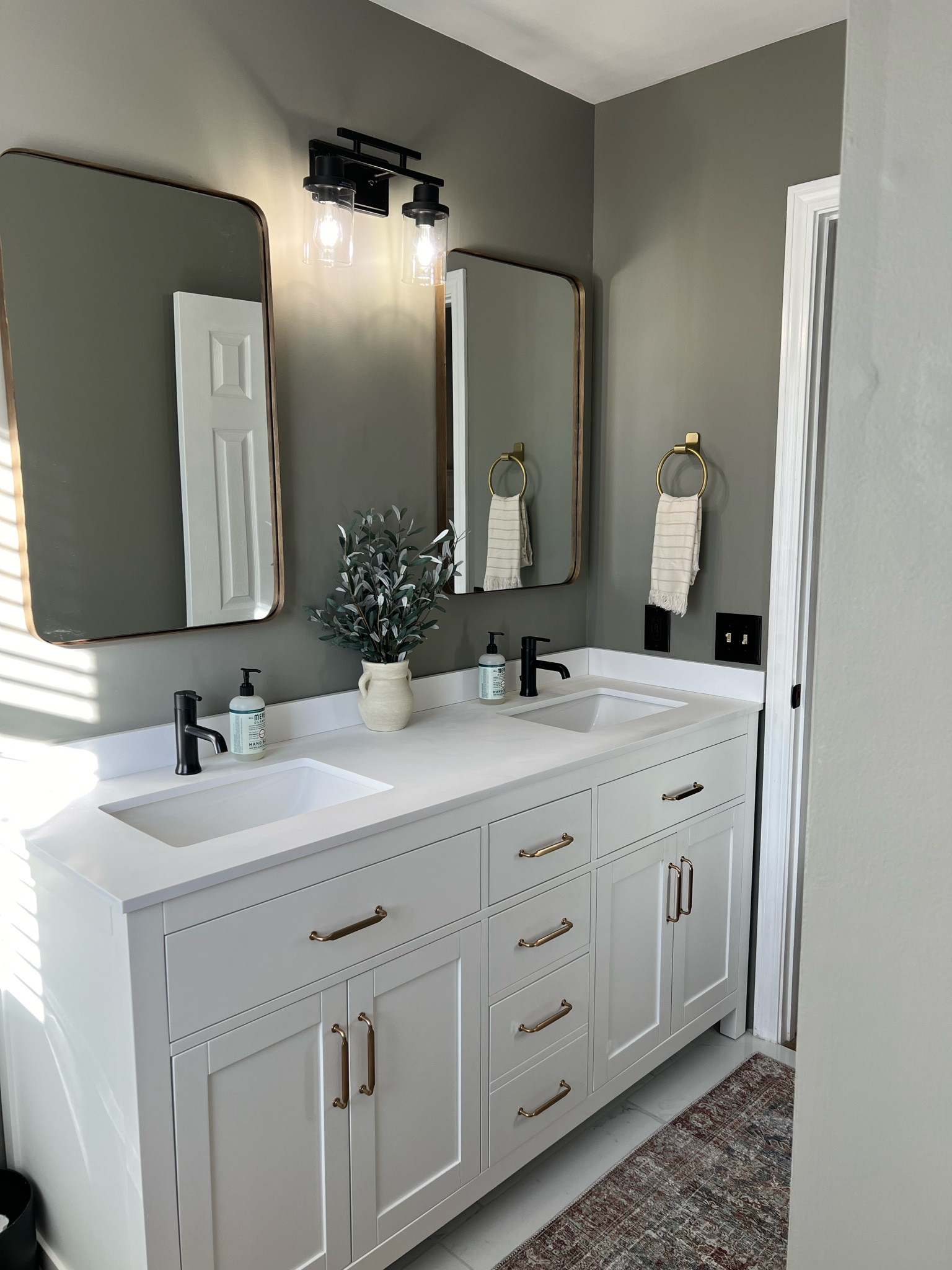 Shop my bathroom to create a peaceful space of your own. I gave ours a budget friendly revamp a few months ago and I’m still in love! Nothin better than a simple bathroom 🤗

#LTKHome #LTKFindsUnder100 #LTKFindsUnder50