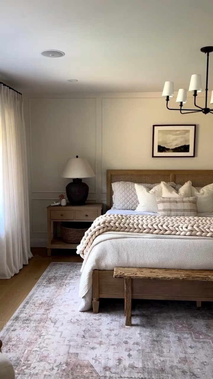 Primary bedroom sources. Linked similar curtains. 


#LTKFind #LTKhome #LTKstyletip