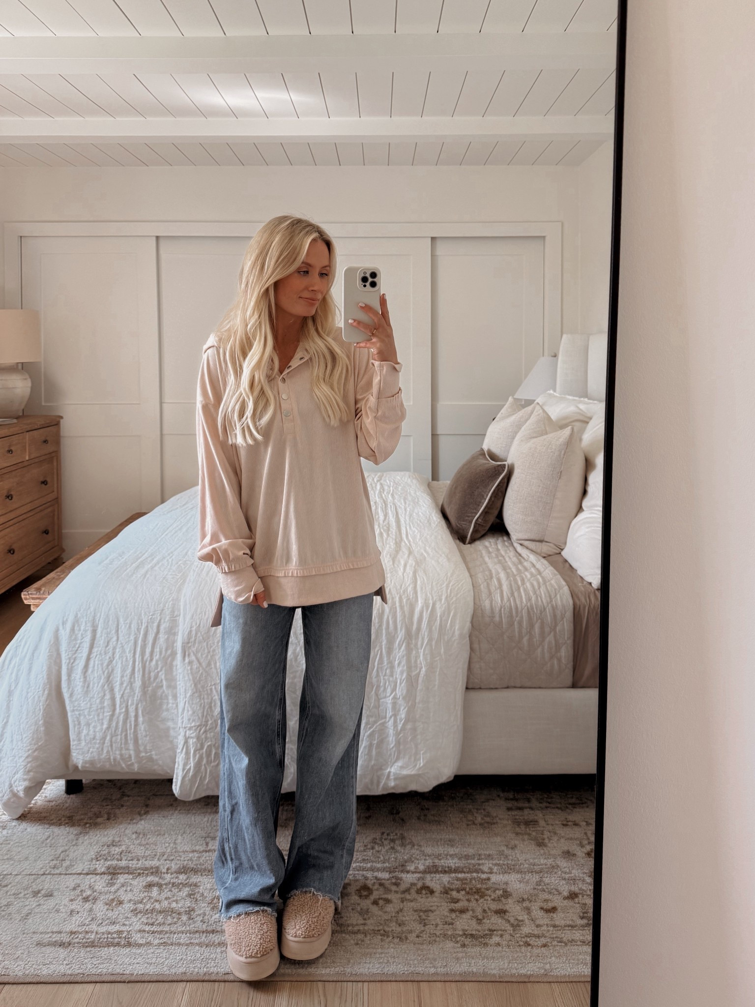 Cutest tunic pullover under $20! I got the medium for oversized fit 

#LTKFindsUnder50 #LTKSeasonal