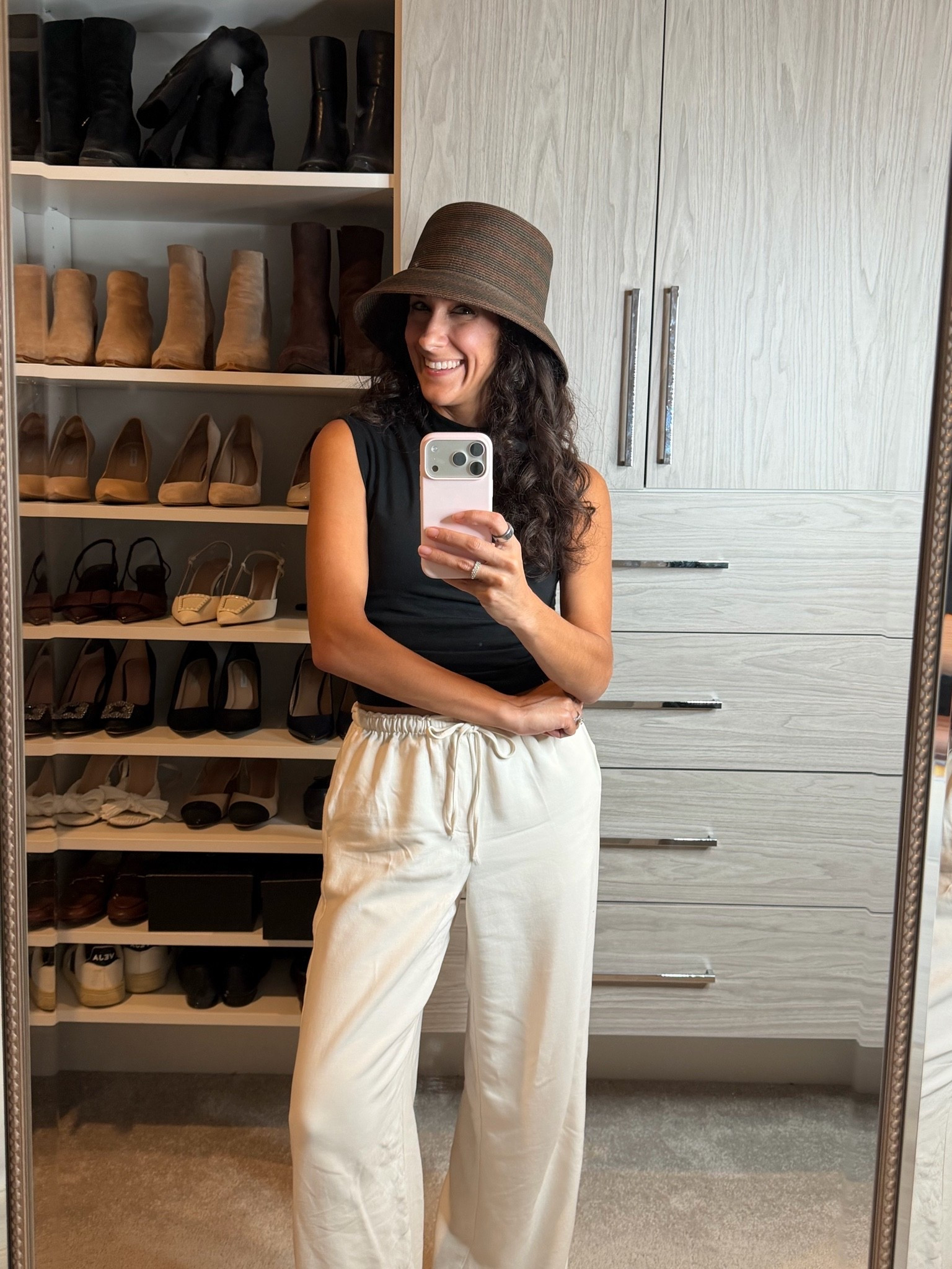 Look at this adorable bucket hat for all my Fall outfits!!