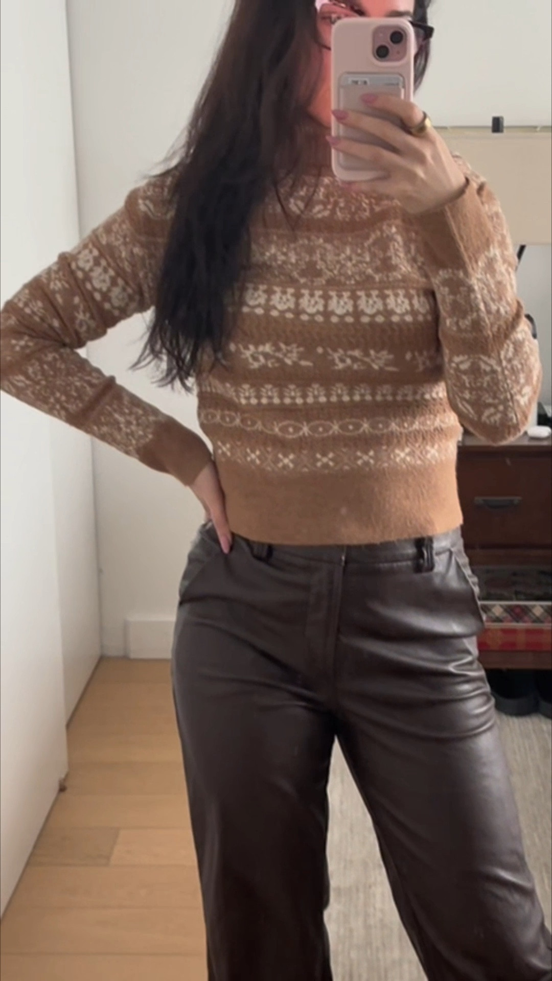 The perfect winter sweater 


Apres ski , winter outfit , brown outfit , brown boots , turtleneck 

#LTKdayinmylife #LTKootd #LTKSeasonal