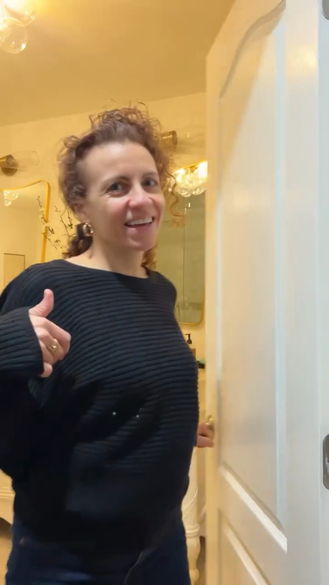 Same bathroom.
Twenty years later.

This space was designed during the Tuscan trend — rich colors, heavy finishes, and bold contrast.

Today, it’s calmer, lighter, and more timeless.

Amazing what an $80 gallon of paint can do for a space.

Follow for real design lessons. Happy Designing 💕✨

#bathroomremodel #beforeandafter #designlessons #paintupdate #homerenovation