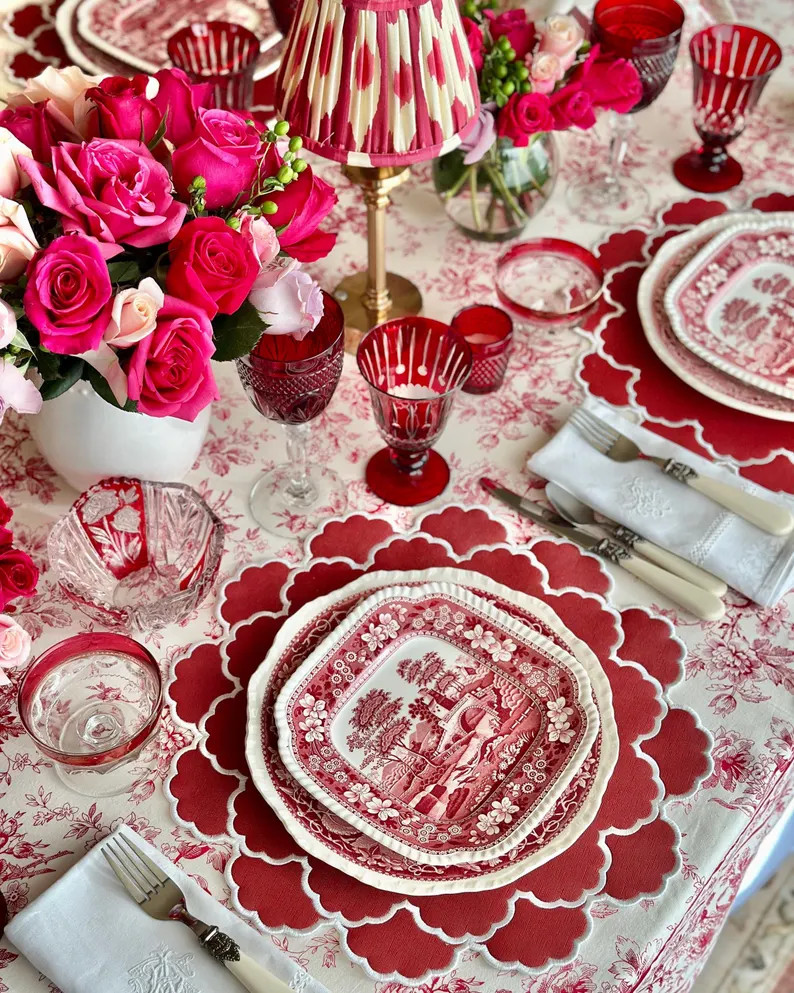 Red Scalloped Placemat Set of 4, Waterproof Faux Leather, Embroidered Luxury Table Decor, Mother\... | Etsy (Global)