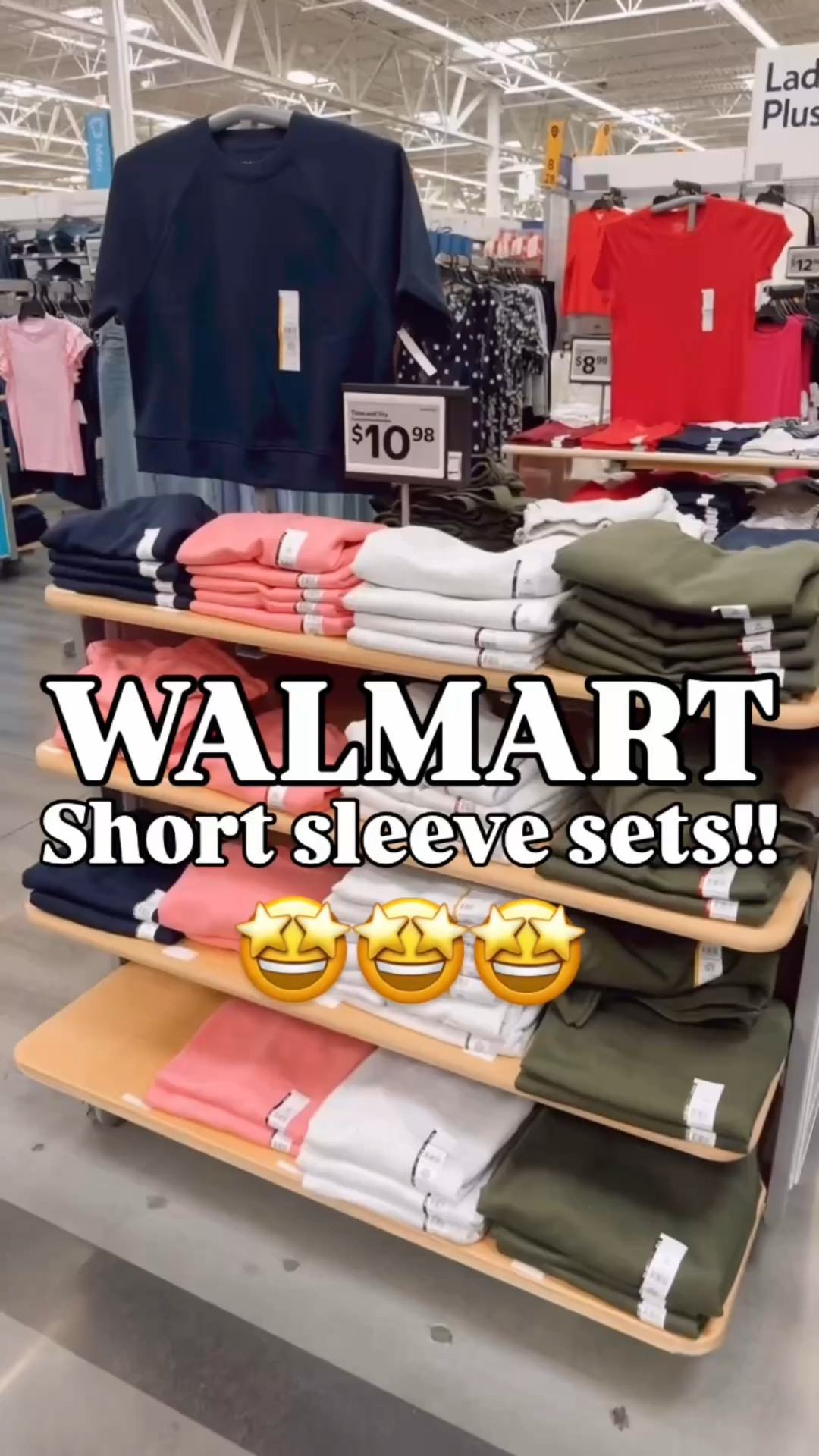 Short sleeve sweatshirt sets AND the shorts have pockets!! 🙌🙌

Fleece lined
Time and tru 
Walmart 

#walmartpartner #sets #loungewear #springstyle #afforɗablefashion 