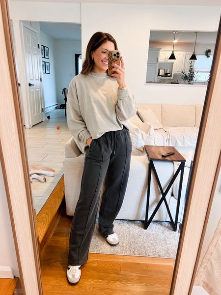 New Abercrombie arrivals x sister studio collab!

Obsessed with all of these loungewear basic pieces.

Wearing s/M top & small in bottom

Loungewear, basics, easy looks, simple style, casual style, clean girl aesthetic, loungeset, casual looks 

Follow my shop @vinoandvuitton on the @shop.LTK app to shop this post and get my exclusive app-only content!

#liketkit #LTKMostLoved #LTKover40 #LTKstyletip
@shop.ltk
