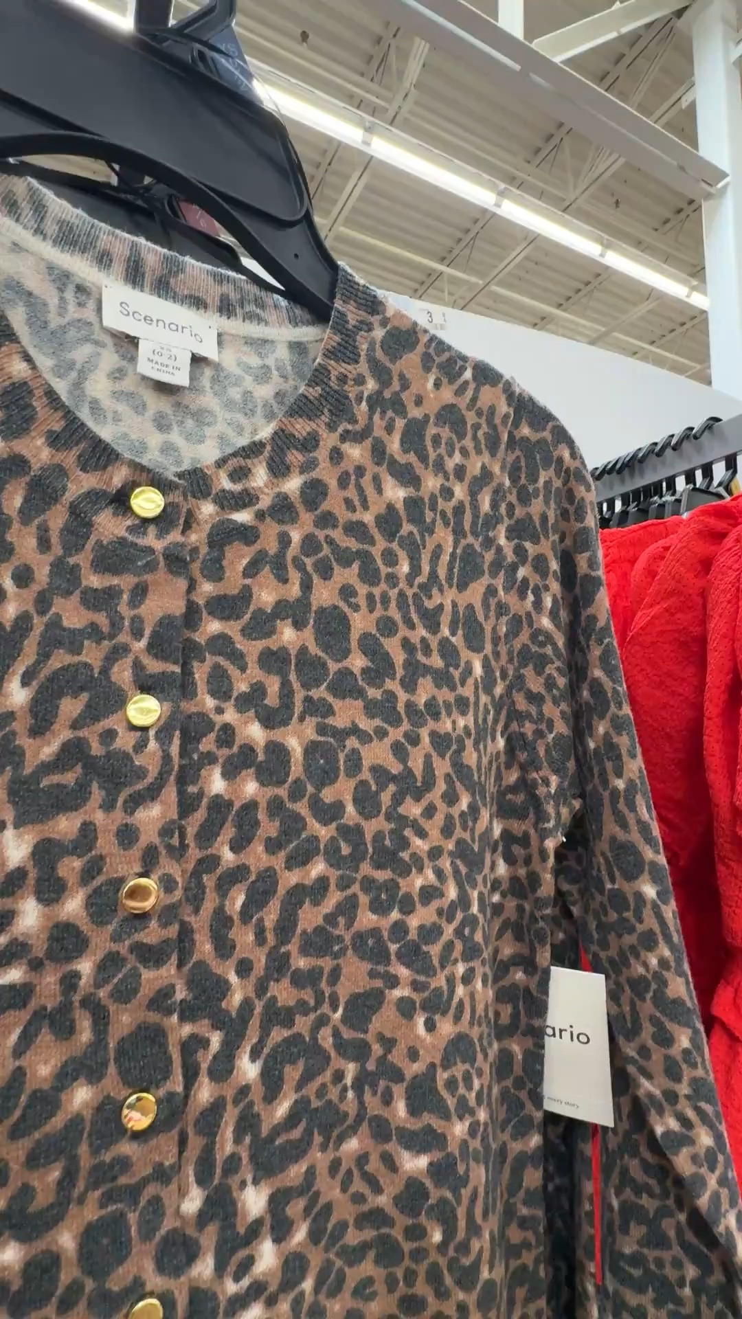 Leopard cardigan with gold buttons

#LTKootd