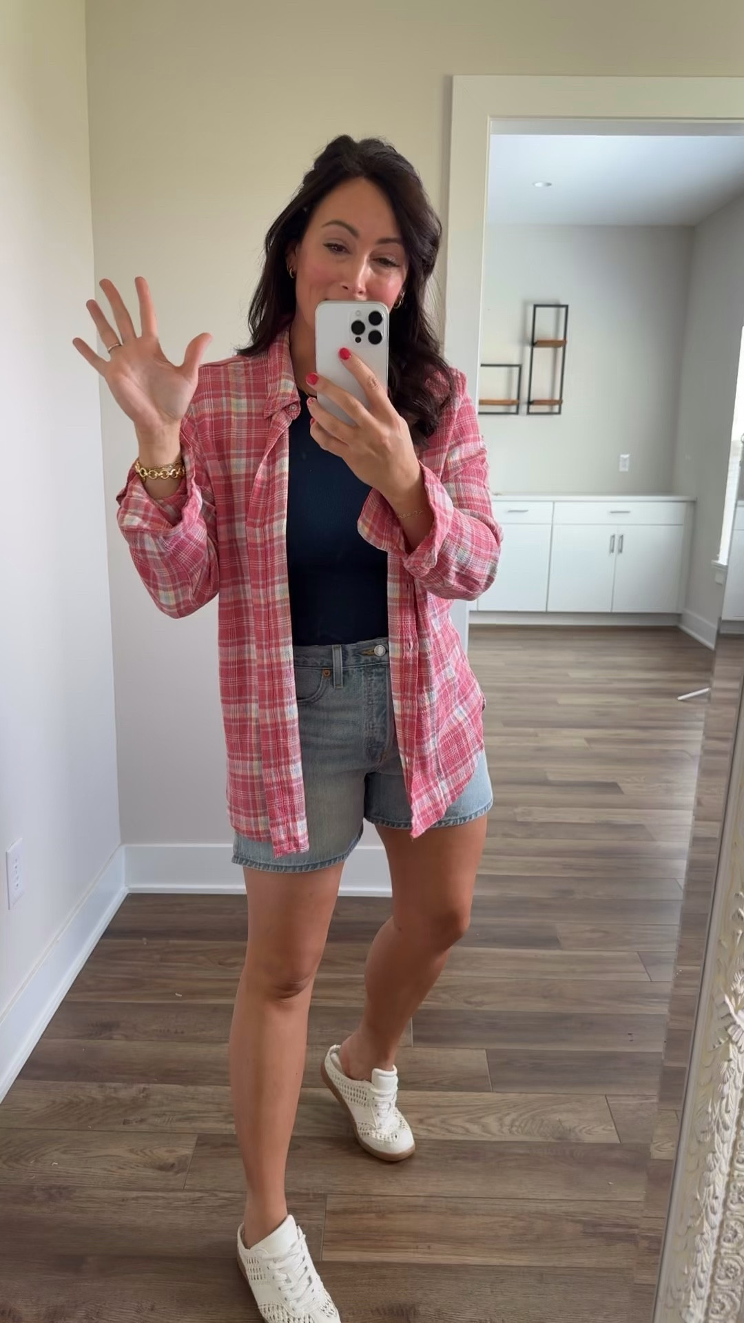 TARGET TUESDAY 🎯 
• medium flannel, oversized fit
• size 8 denim shorts 


#LTKSeasonal #LTKgrwm #LTKootd