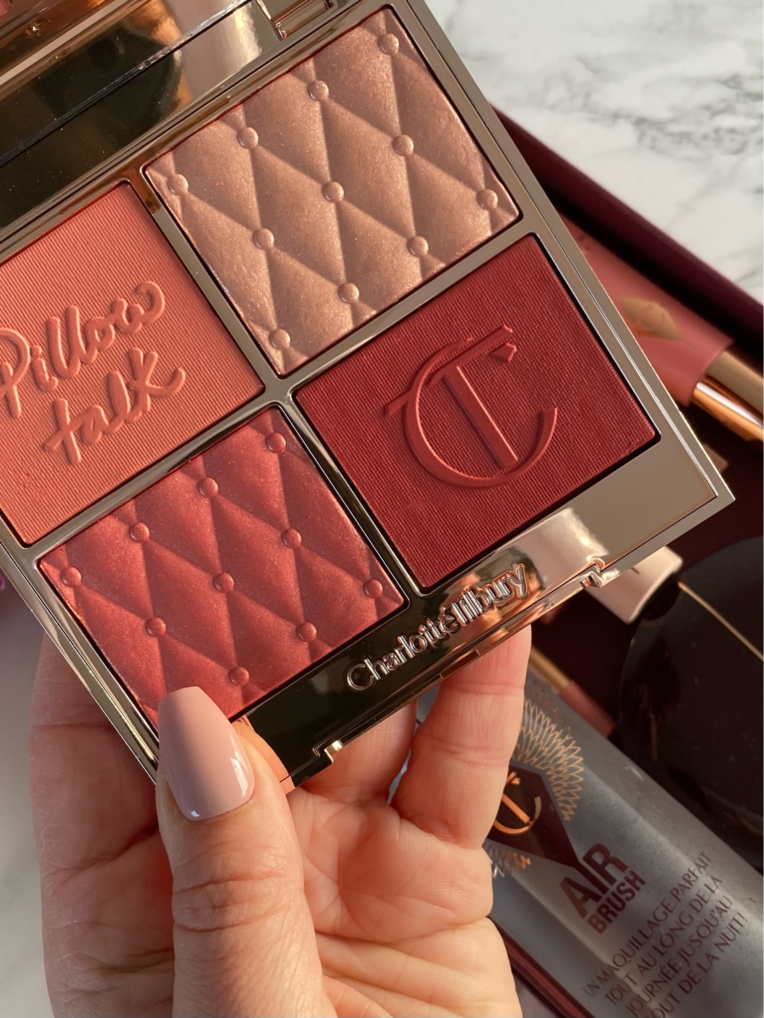 The colors #charlottetilbury face palette is everything ✨

#LTKnederlands #LTKbeauty #LTKeurope
