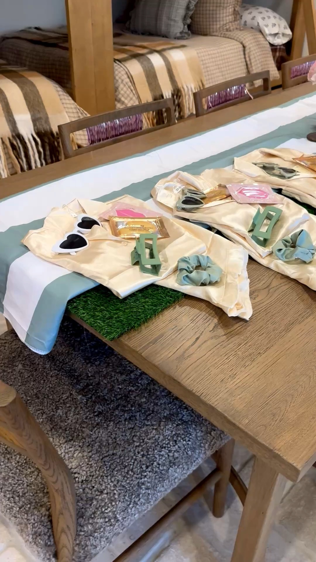 All products linked!

#LTKmomlife #LTKootd #LTKdayinmylife