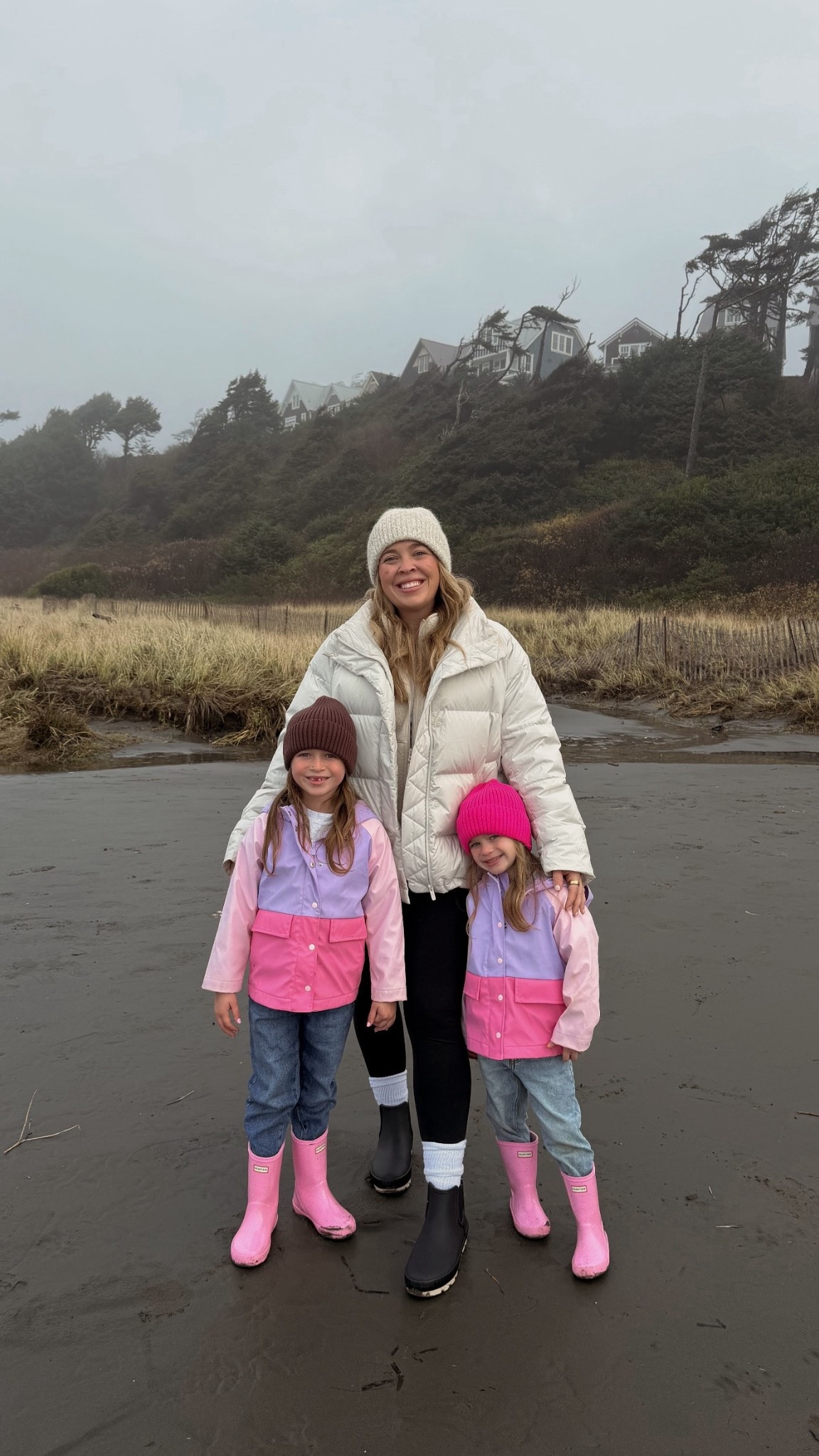 Midsize Rainy Day Fall Outfit 🌲🌧️ Linked a similar jacket and the girls jackets are previous season Old Navy. How cute are their sparkly pink rain boots 🥹🤍🤎 Size 10/12  | M/L | 5’4”

#LTKKids #LTKTravel #LTKMidsize