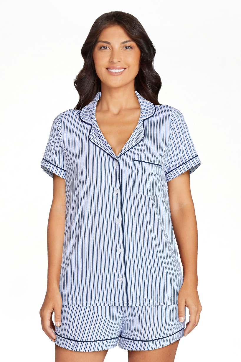Joyspun Women's Dreamy Soft Collection Notch Collar Top and Shorts Pajama Set, 2-Piece, Sizes XS-... | Walmart (US)