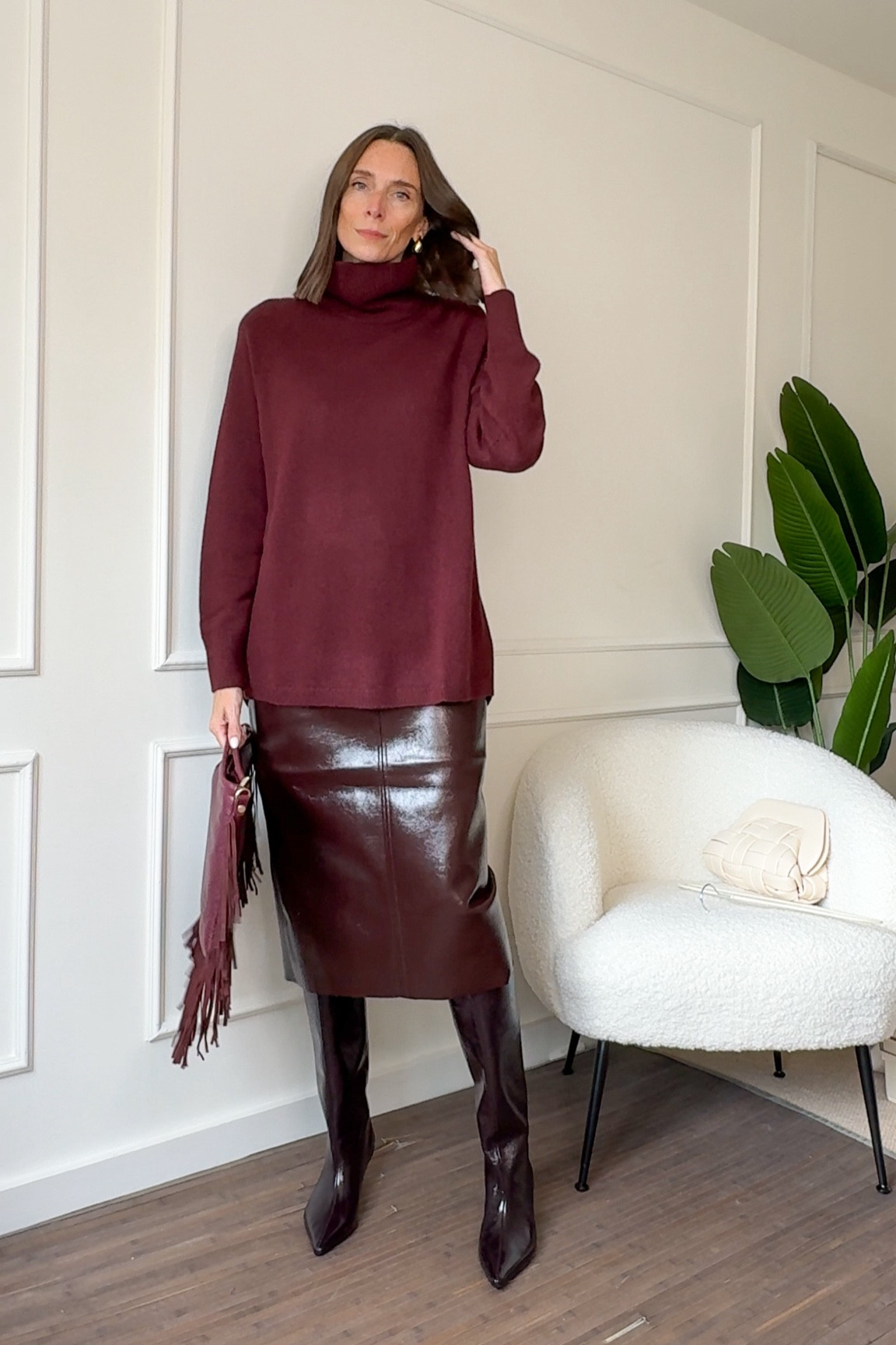 Burgundy is the colour of the season! And I love this full burgundy look. The boots are Zara and the bag is Scott Samuel 🍷

Burgundy skirt, burgundy knit, burgundy jumper, burgundy outfit, burgundy cashmere jumper 

#LTKStyleTip #LTKSeasonal