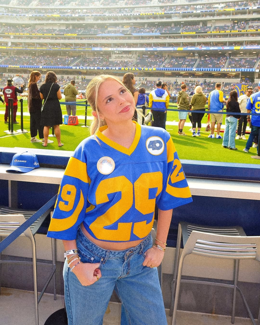 my football tour continues😆🏈💙💛

#LTKSeasonal #LTKStyleTip #LTKItBag