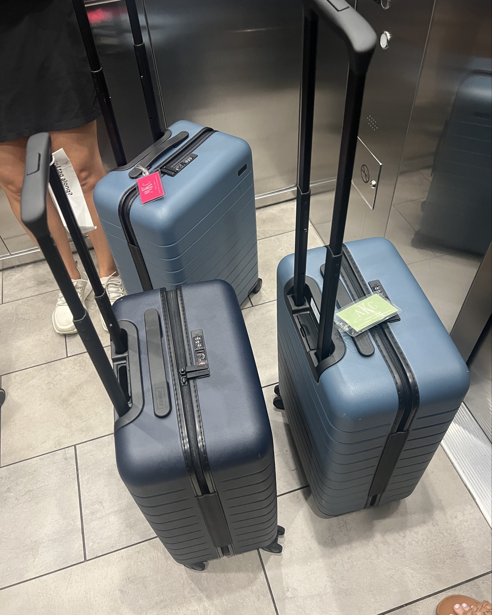A family that travels together….does it happily with Away luggage! Cannot recommend this brand highly enough. See the attached picture where I packed for a two week European getaway in my Bigger Carry-On bag! 25% off sitewide for Black Friday!
@away #away #luggage


#LTKGiftGuide #LTKCyberWeek #LTKSaleAlert