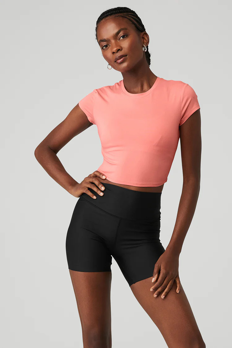 Alosoft Crop Finesse Short Sleeve - Strawberry Lemonade | Alo Yoga (US)