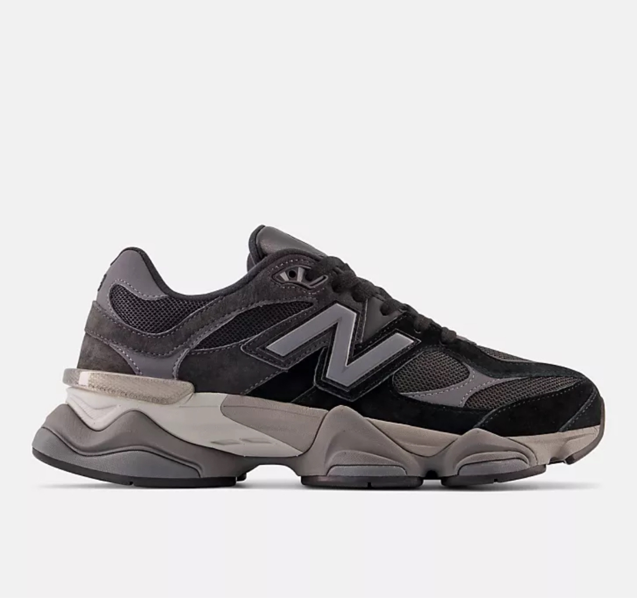 New Balance 9060 Black 

#LTKStyleTip #LTKActive #LTKShoeCrush
