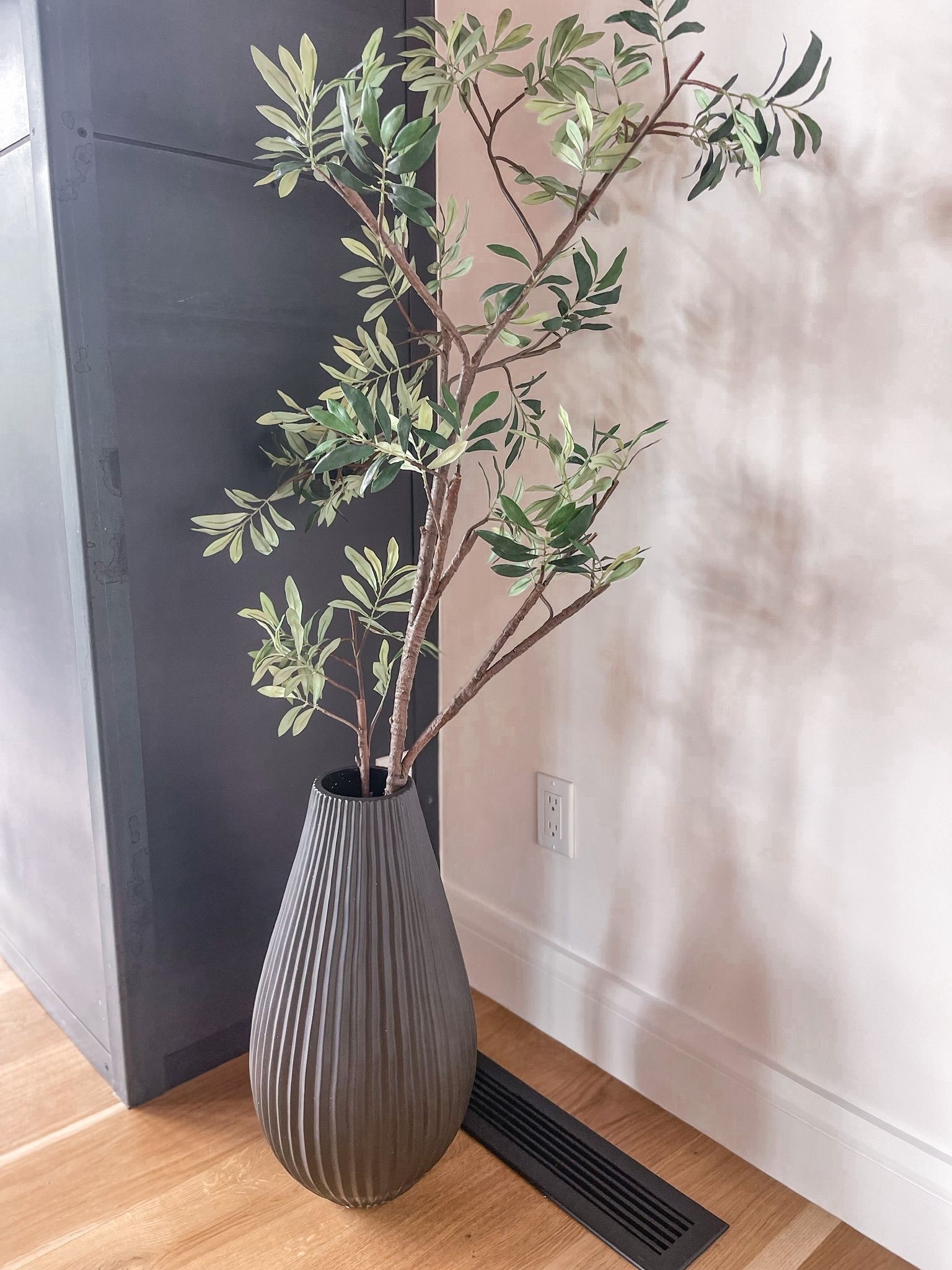 Every house seems to have that little space or corner that needs “something.” A floor vase with tall greenery is a great option for warming up and filling up that spot. Greenery can be tricky… you don’t want anything too plastic or artificial-looking. And no weird, unnatural shades of green! This one has several branches and looks real! You can mold, fluff, and twist the branches to fit your vase.

~Erin xo 

#LTKhome