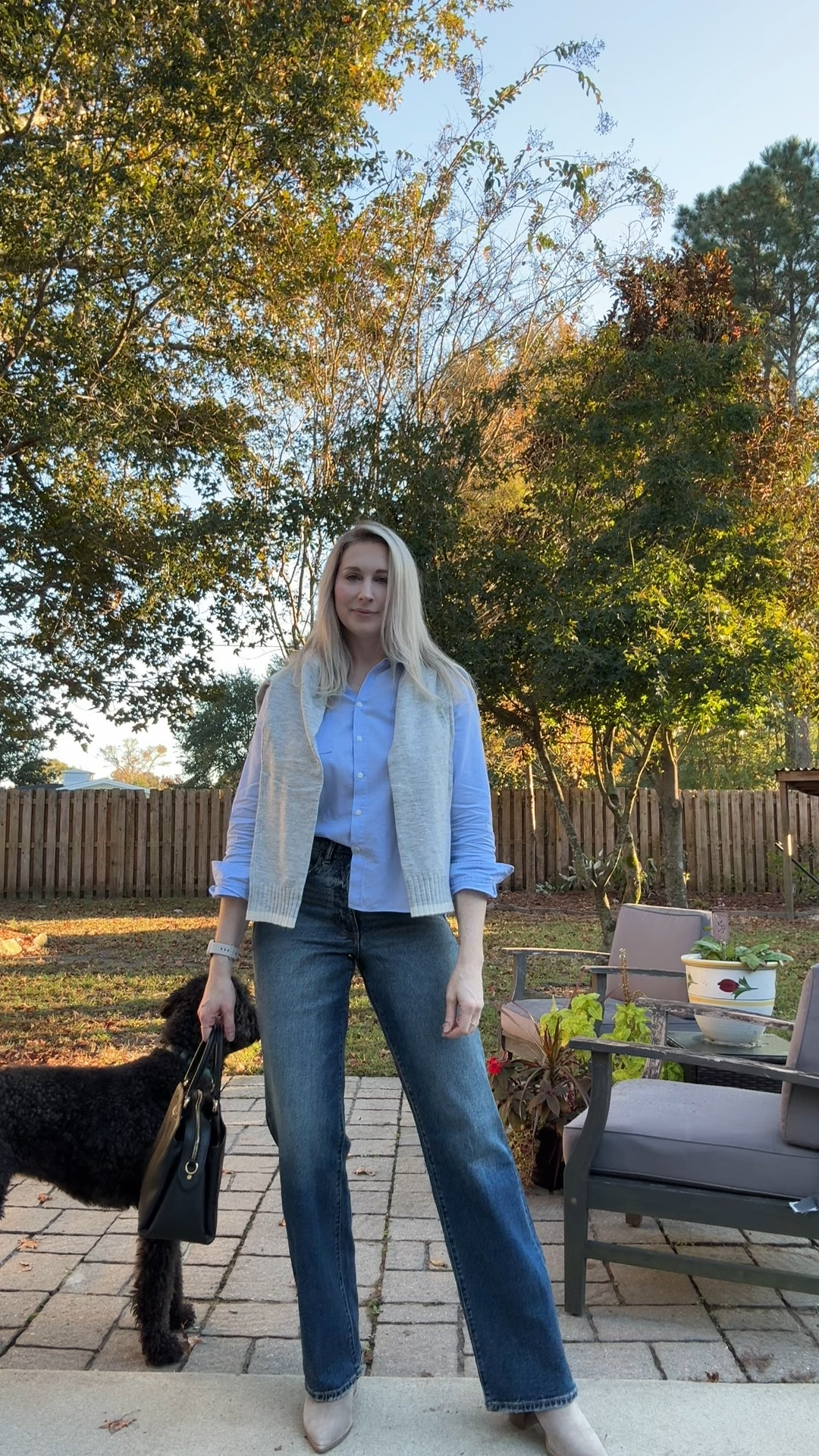 Fall 2025 outfit, boots and straight leg jeans 