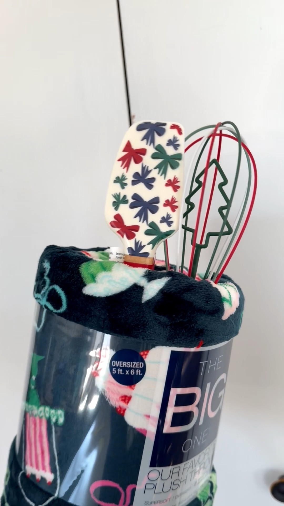 Cute gift idea for the hostess, your photographer, hairdresser, neighbor, whoever! Add some gift cards & candy!

#LTKGiftGuide #LTKSaleAlert #LTKHoliday