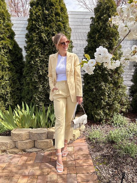 Yellow Calla Suit 

Blazer and pants 



#LTKfit #LTKaustralia #LTKSeasonal