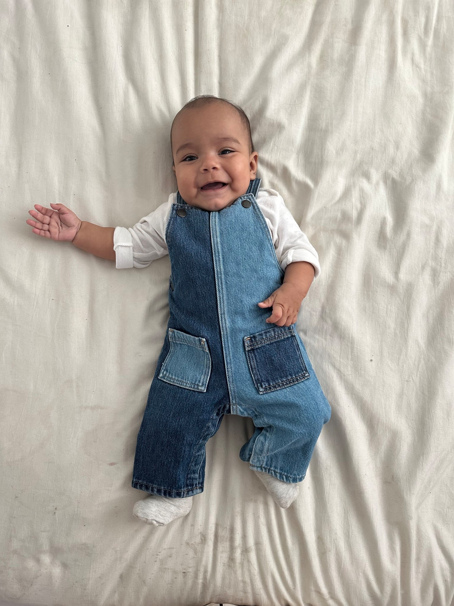 Babies look cute in overalls !!  😍💙 these were sold out but I tagged similar ones ! 