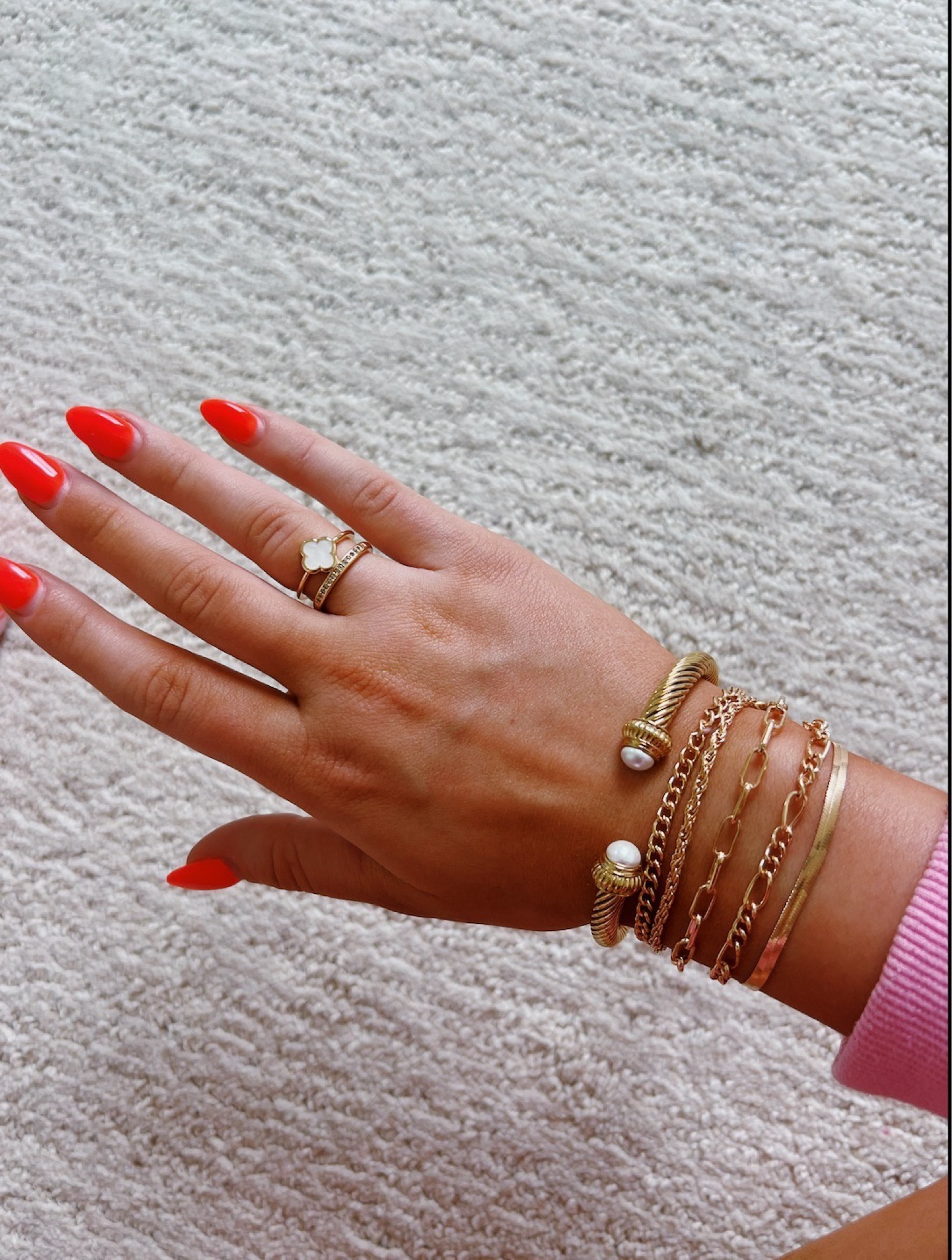 Bracelet stacks

#LTKFindsUnder50 #LTKStyleTip