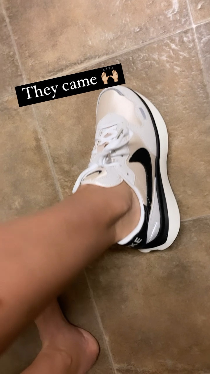 Use code FRESH4FALL to save $10 on these Nike Phoenix Waffles 

#LTKHolidaySale #LTKGiftGuide #LTKshoecrush