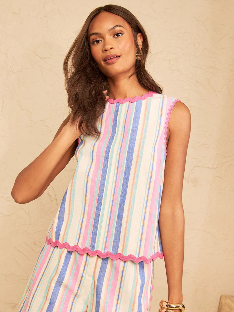Love & Roses viscose/linnen gestreepte top met Ric Rac rand | Next EU