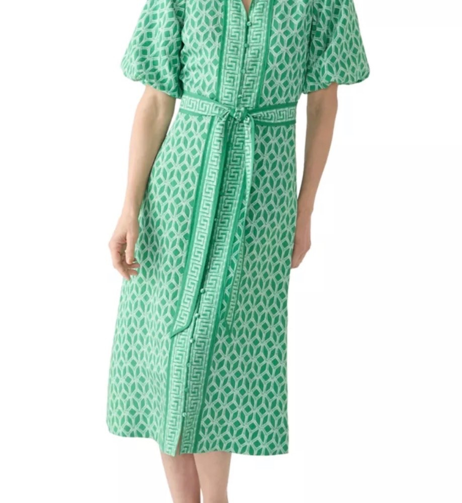 How cute is this dress!!! 💚✨ I am absolutely obsessed with this gorgeous green color & the print! I have this same print in pink in a similar style and have loved it, but this green might be even better! 😍

It’s made from 100% cotton, lightweight, comfortable, and so easy to wear all summer long ☀️

And the best part? It’s originally $110 and on major sale for just $35! 🙌🏼 Such an incredible deal for a dress you’ll reach for again and again. Grab it before it’s gone! 💚

#dress #dresses #dresslover #spring #springstyle #springfashion #springdress #sundaystyle #churchoutfit #ootd #momstyle #femininefashion #outfitinspo #summer #summerstyle #summerfashion #summerdress #babyshower #style #fashion #church #brunch #preppy #preppystyle #grandmillenial #grandmillenialstyle #ladies #ladiesfashion #ladiesstyle #classic #classicstyle #chic #timeless #timelessstyle #sale #salealert #majorsale #deal #dealoftheday #lookforless #desingerlookalike #affordable #affordablefashion #affordablestyle #budgetfriendly #budgetstyle #styleonabudget #momlife #momfit #momoutfit #everydaystyle #affordabledresses #naturalfiber #lowtox #cotton #ladiesstyle #ladieswear #ladiesdress

#LTKSaleAlert #LTKootd #LTKmomlife
