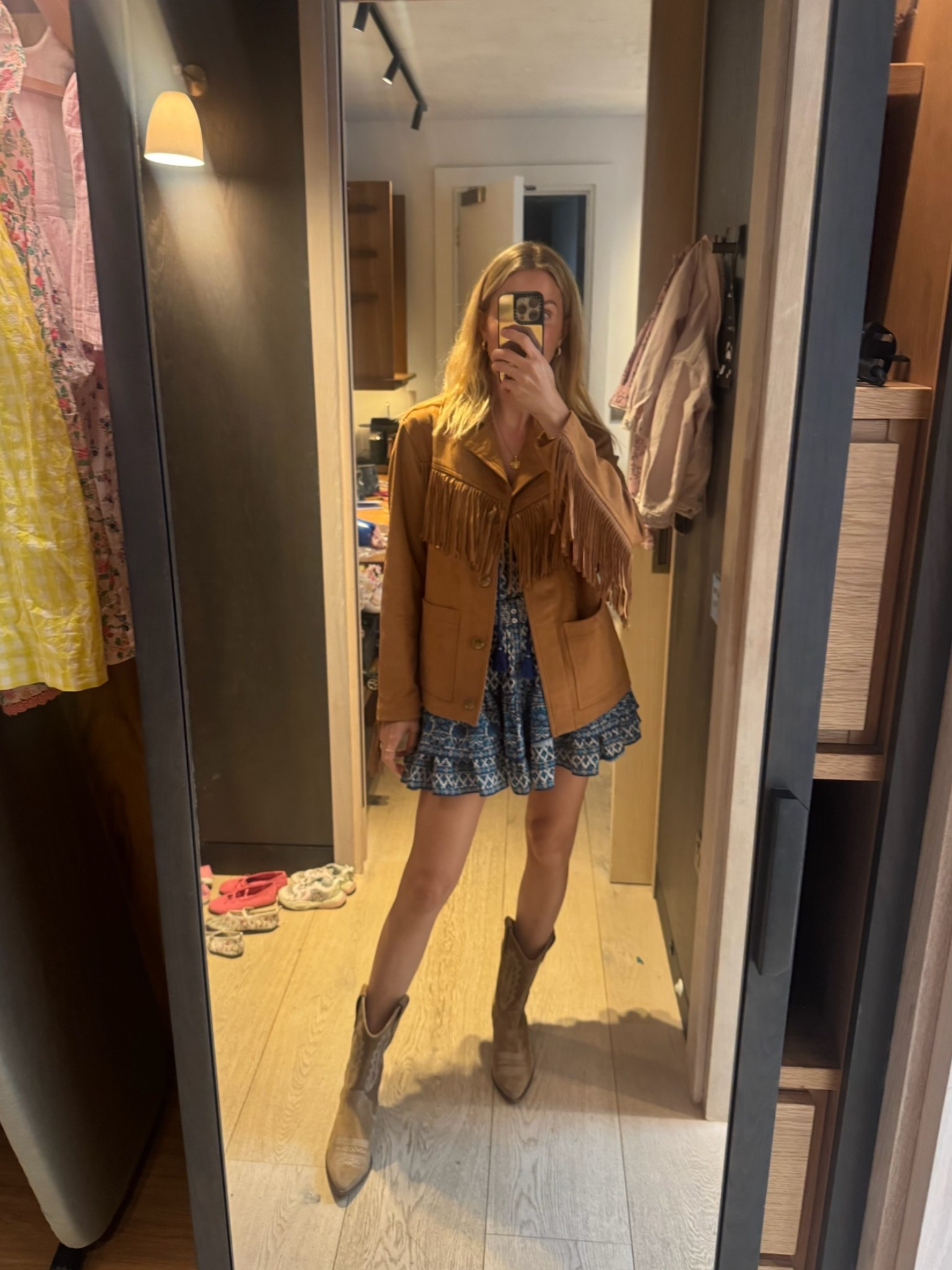 Transition pieces / tassel jacket / boots / autumn style 

#LTKstyletip #LTKdatenight #LTKautumn