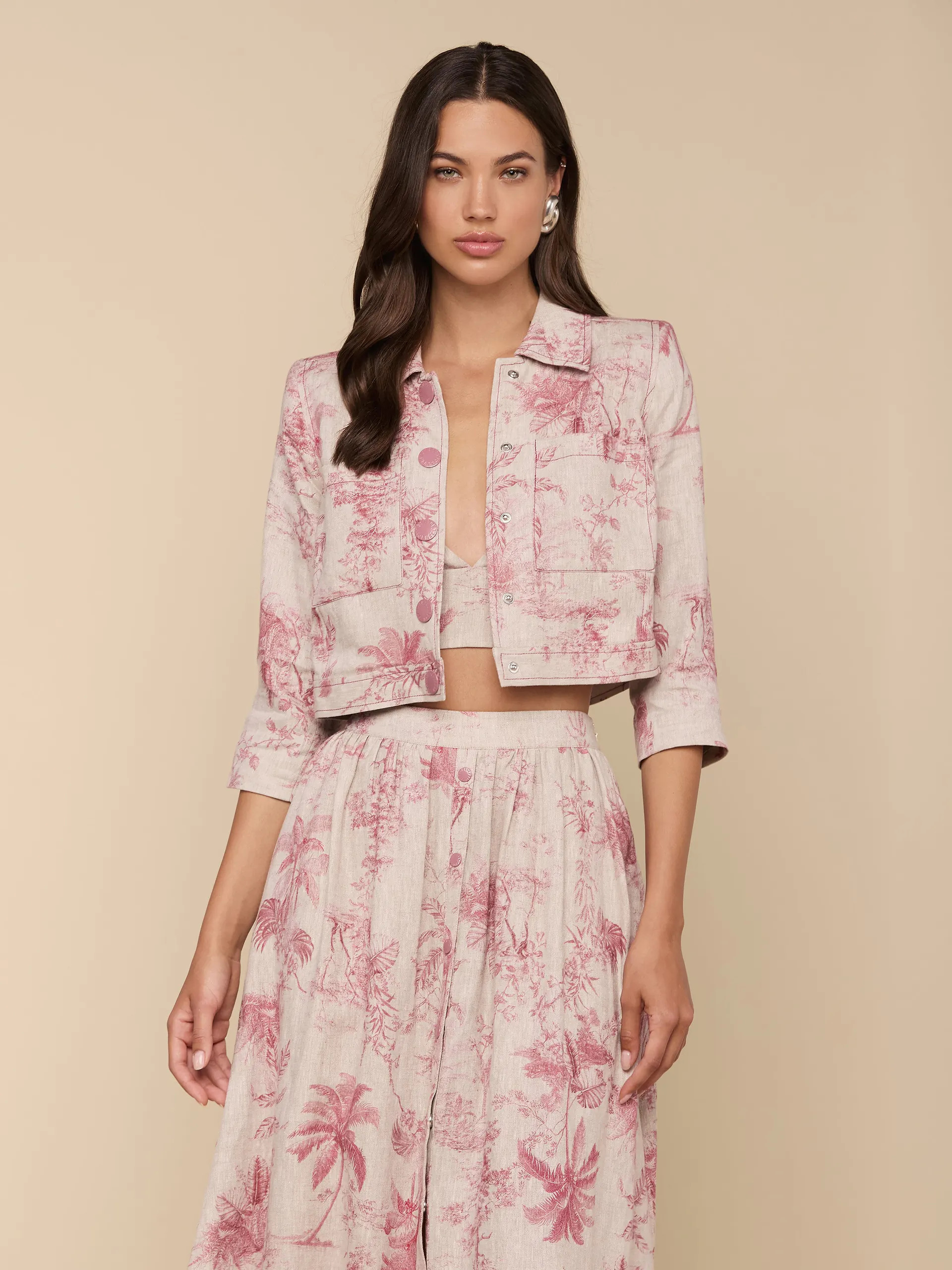 Eda Cropped Linen Jacket in Tan Multi Textured Jungle Toile | L'AGENCE | L'Agence