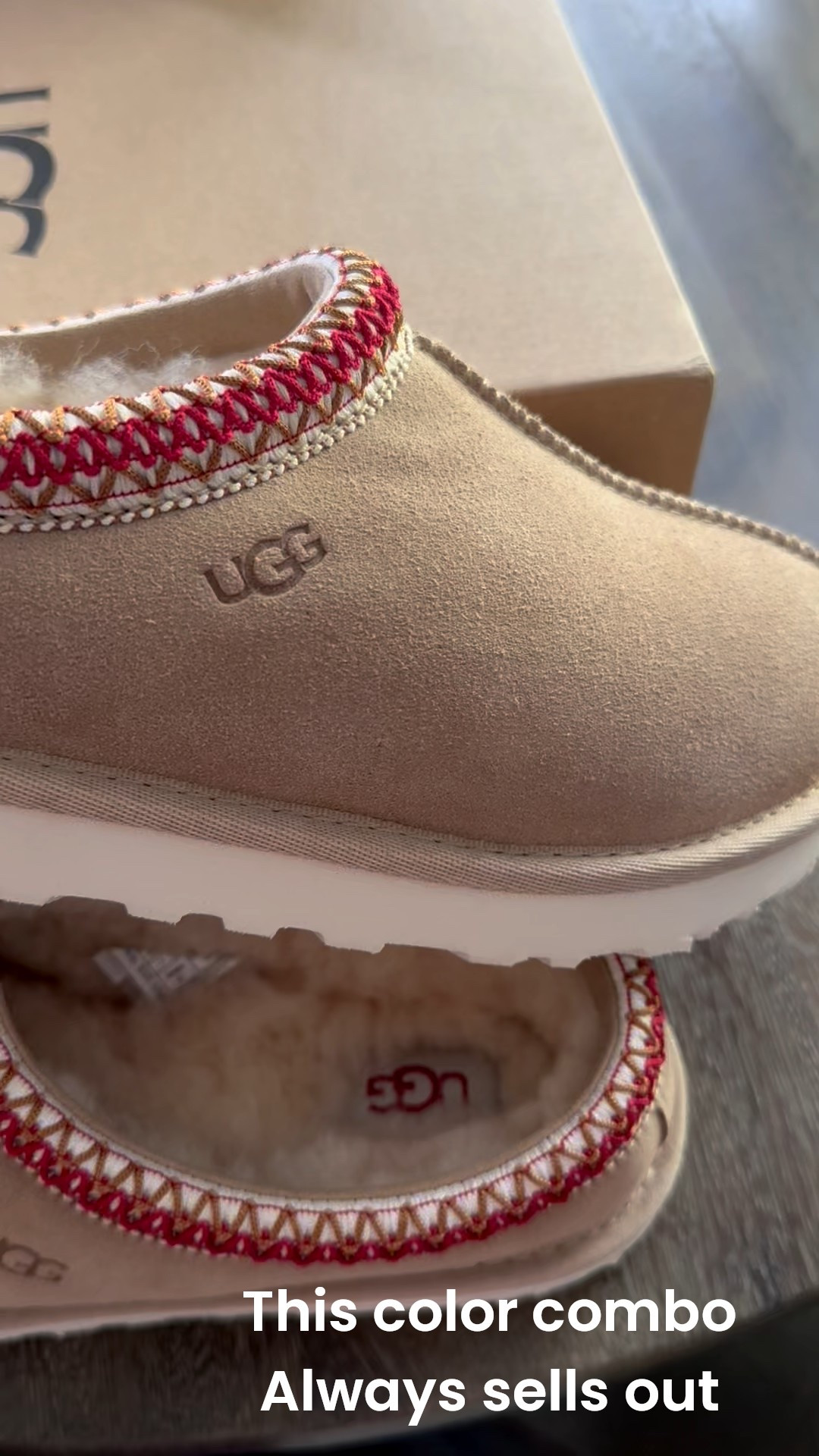The BEST UGG slippers. Fall Fashion. This color combo always sells out, and it will be great for the holidays!

#LTKShoeCrush #LTKHome #LTKStyleTip