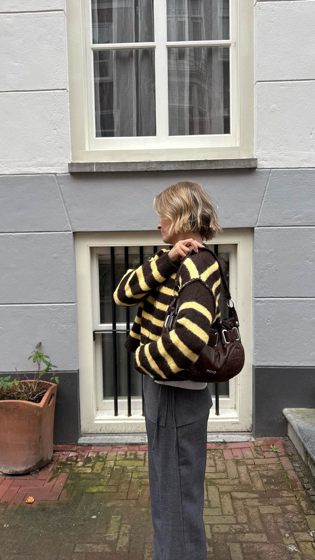 Yellow or Blue? P.S. I finally found a cool rain jacket @urbanoutfitterseu AD

Cardigans: size S
Jacket size M
Trousers size M


#LTKwinter #LTKuk #LTKCyberWeek