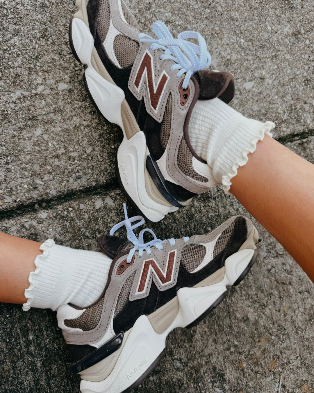 New Balance Unisex 9060 Sneakers | Amazon (US)
