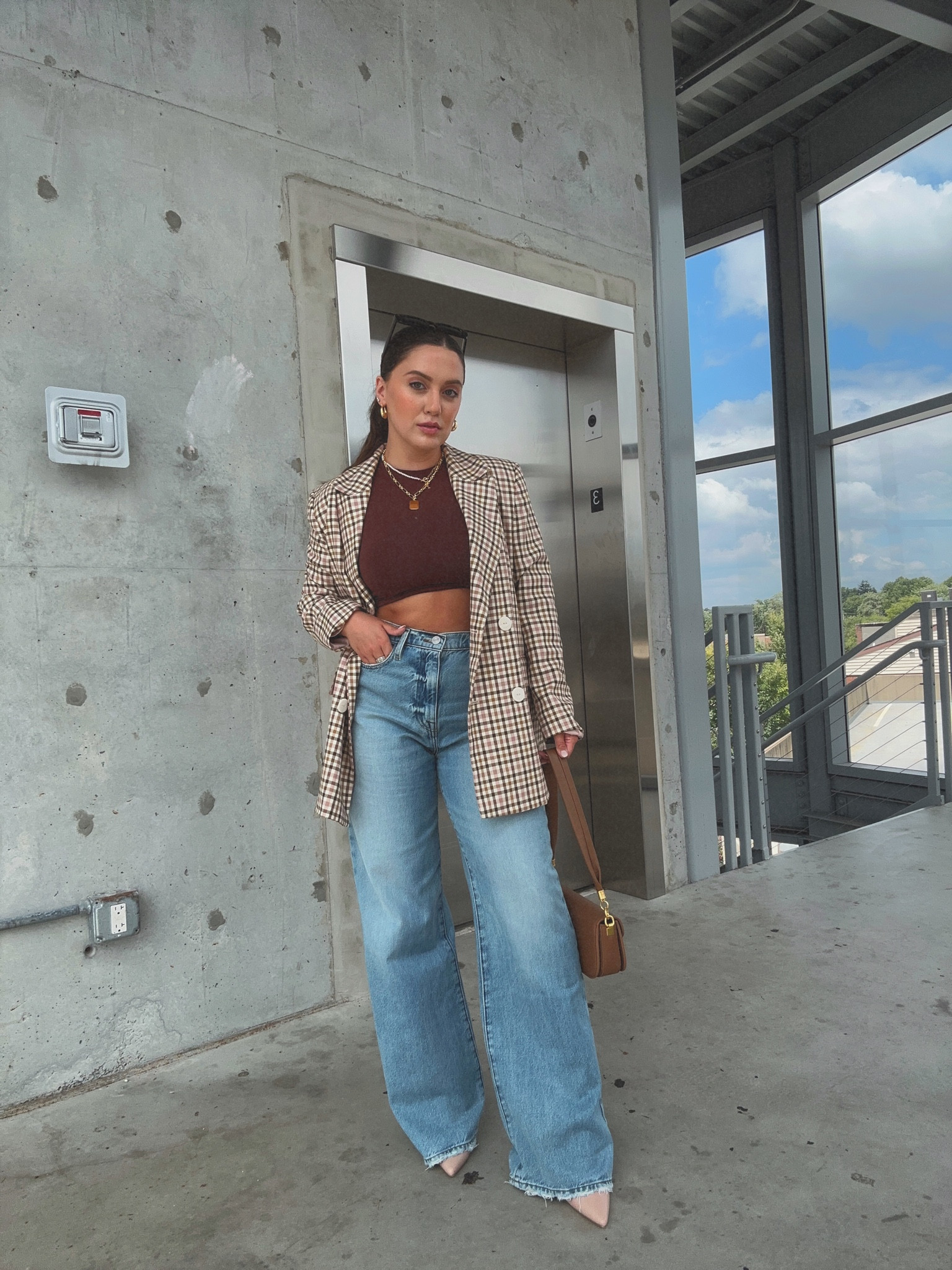 Tank is a medium from Klassy Network
Jeans - 29 (run long)
Blazer is old from H&M 