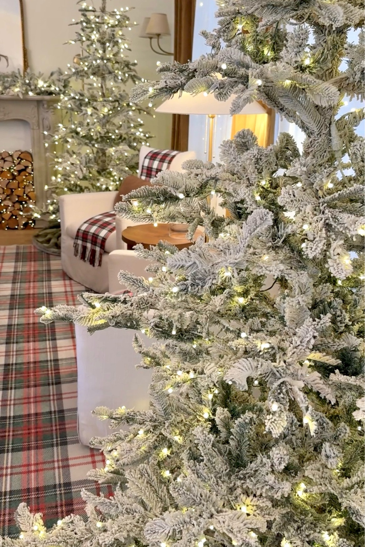 Christmas 2024 Details

#LTKHome #LTKSeasonal #LTKHoliday