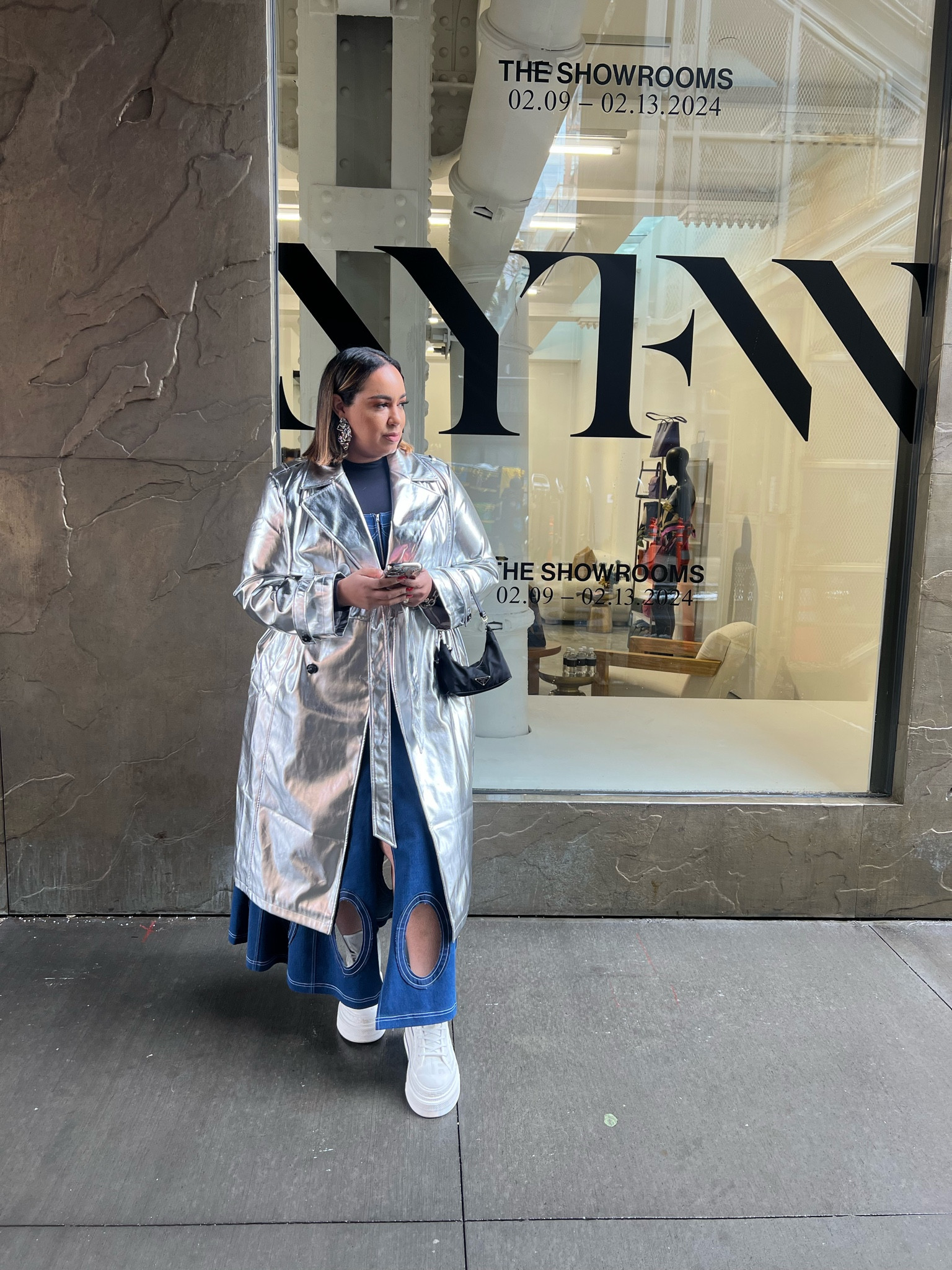 The silver trench is everything! 

#LTKplussize #LTKSeasonal #LTKtravel