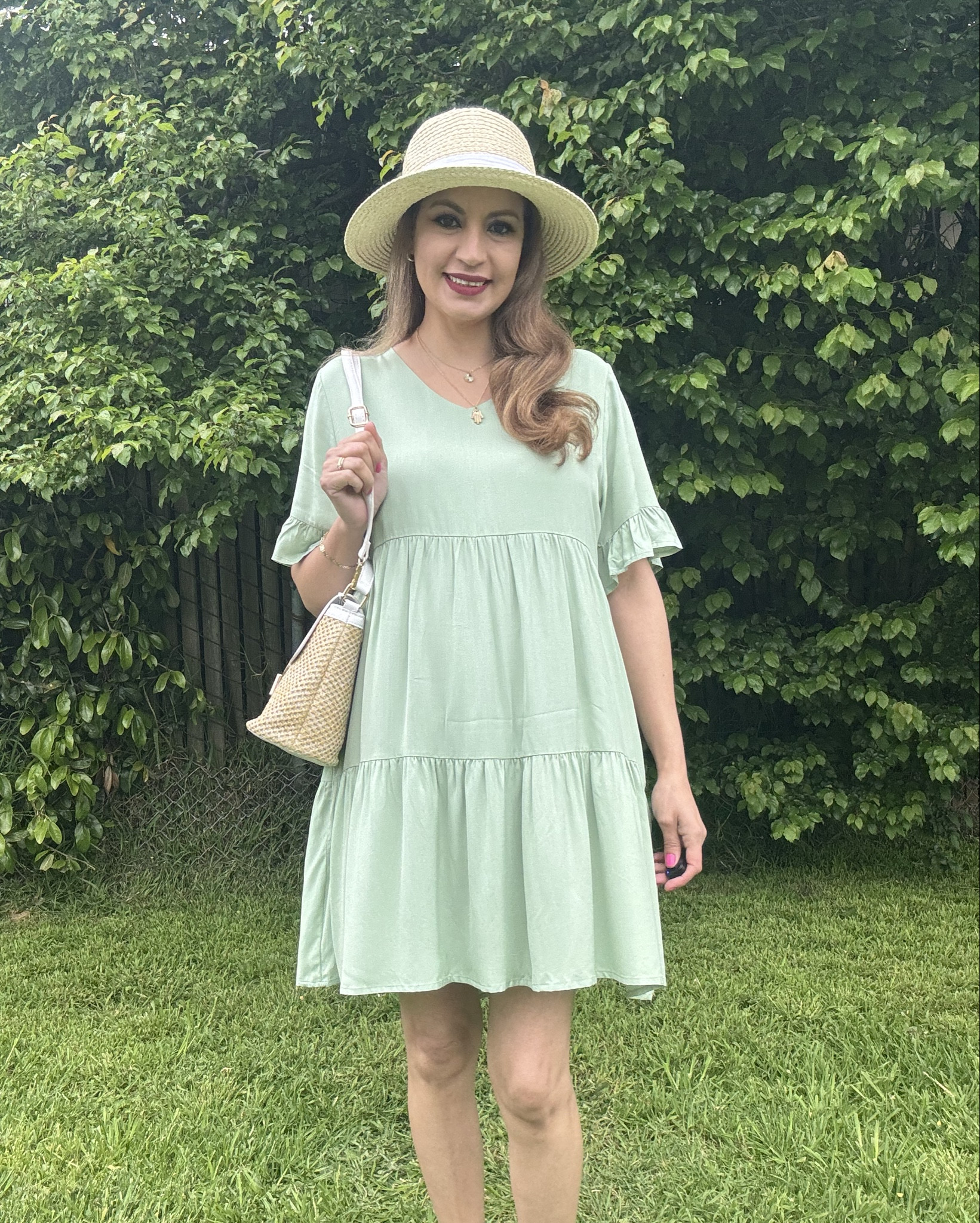 REDMORE Vestidos de verano para mujer 2024, estilo casual, babydoll con cuello en V, volantes, manga corta, acampanado, vestido de playa escalonado con bolsillos.
Size:M
Disposable en otros colores 

#LTKSeasonal #LTKBeauty #LTKStyleTip