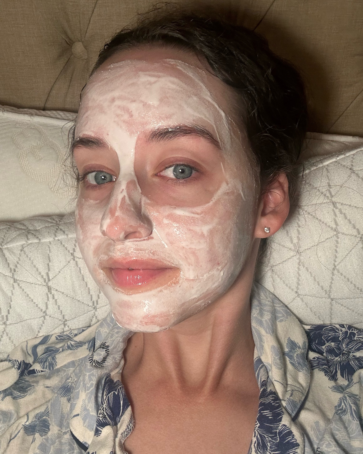 One of my go to face mask for instant hydration and glass skin after 15 mins ! ✨

Medicube Collagen peel off mask

#LTKselfcare #LTKmorningroutine #LTKBeauty