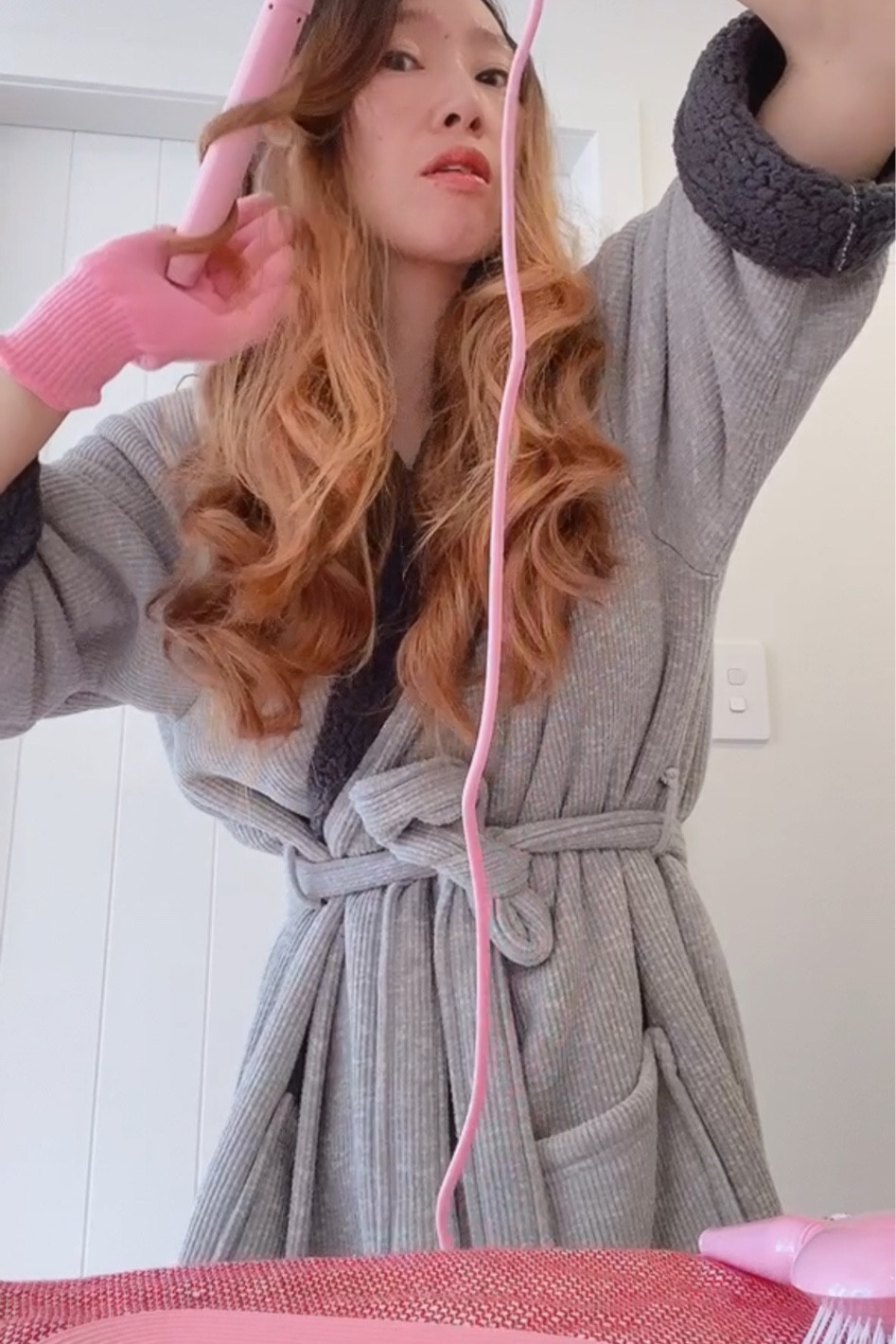 Mermade Hair is Easy and Pink, even power line as well pink, so pretty😍 

Follow my instagram @hyunmipickering
for more photos and reels about products ✌️

[style wand box set]
28mm Waver
32mm Curling Tong
25mm Curling Tong
1 x Heat Mat
1 x Heat Glove


#LTKaustralia #LTKstyletip #LTKparties