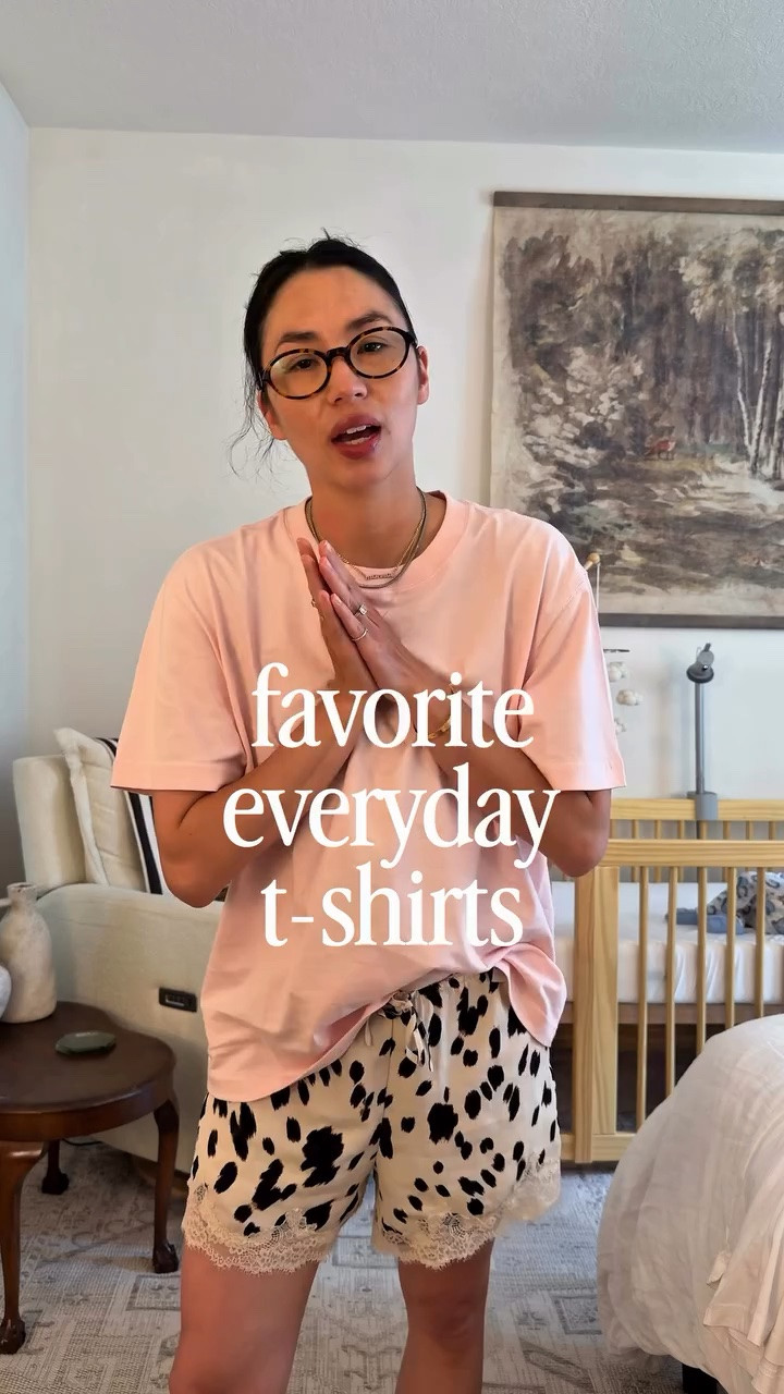 nothing beats a good t-shirt!! 

#momstyle #closetessentials #tshirt #momvlogger #casualoutfits

#LTKootd #LTKmomlife #LTKgrwm